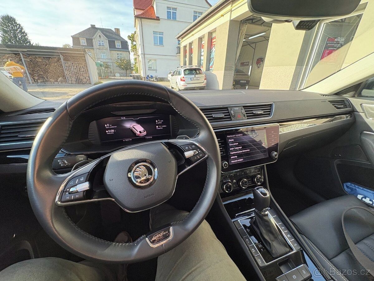 Škoda Superb, Škoda Superb III Combi 2.0 TSI - fotka 4