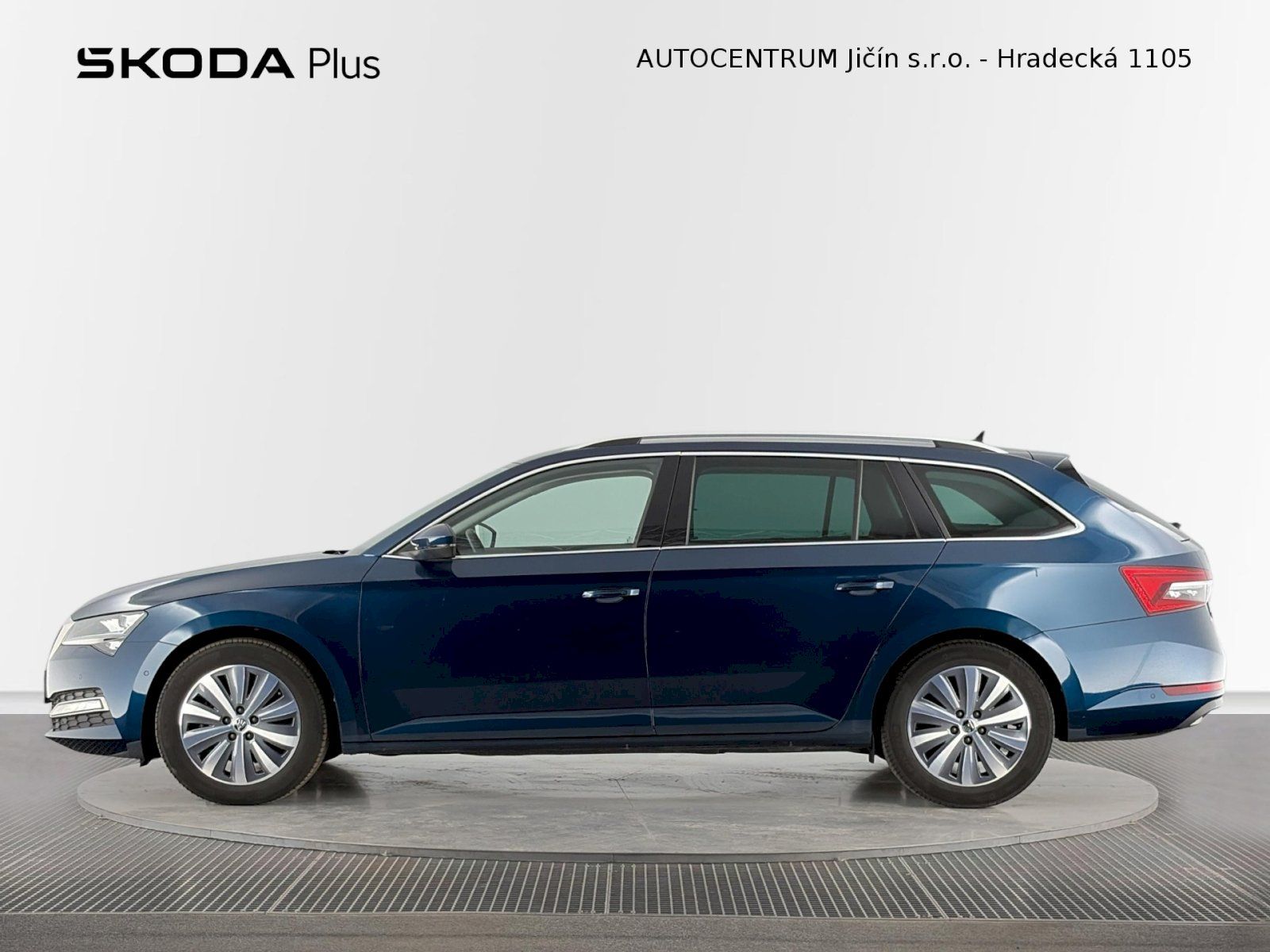 Škoda Superb, Combi 2.0TDI 110kW Style - fotka 3