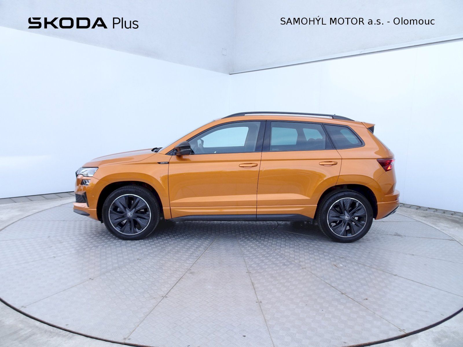 Škoda Karoq, 1.5TSI DSG Sportline Business - fotka 3