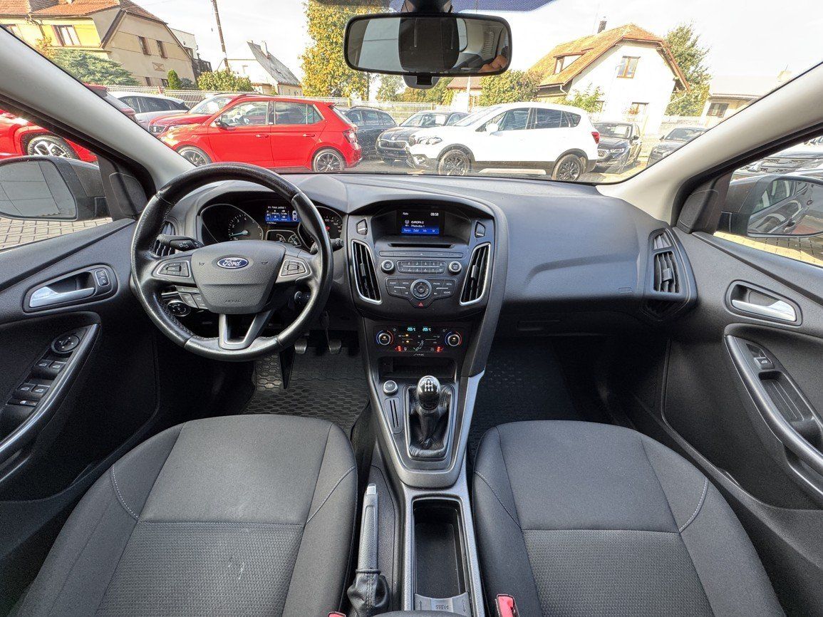 Ford Focus, 1.6 Ti-VCT Digi Klima Tempomat - fotka 6