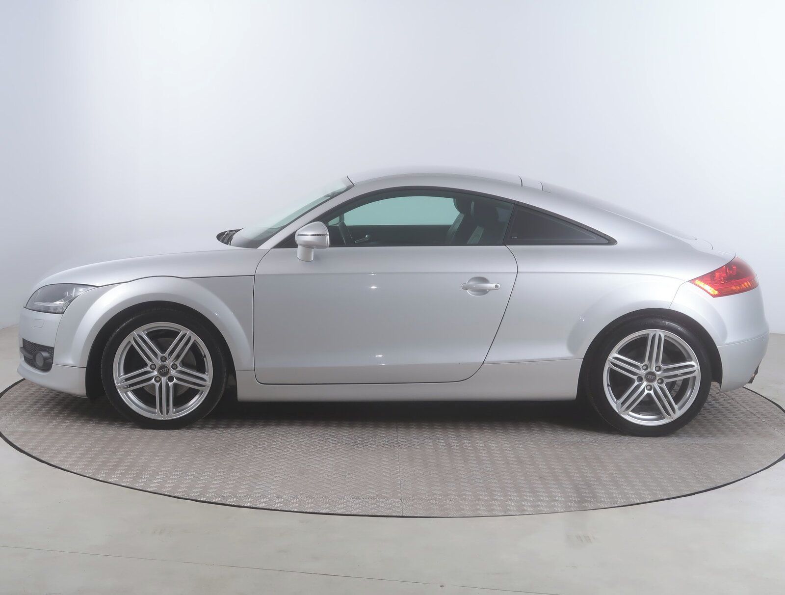 Audi TT, 2.0 TFSI, Automat - fotka 3