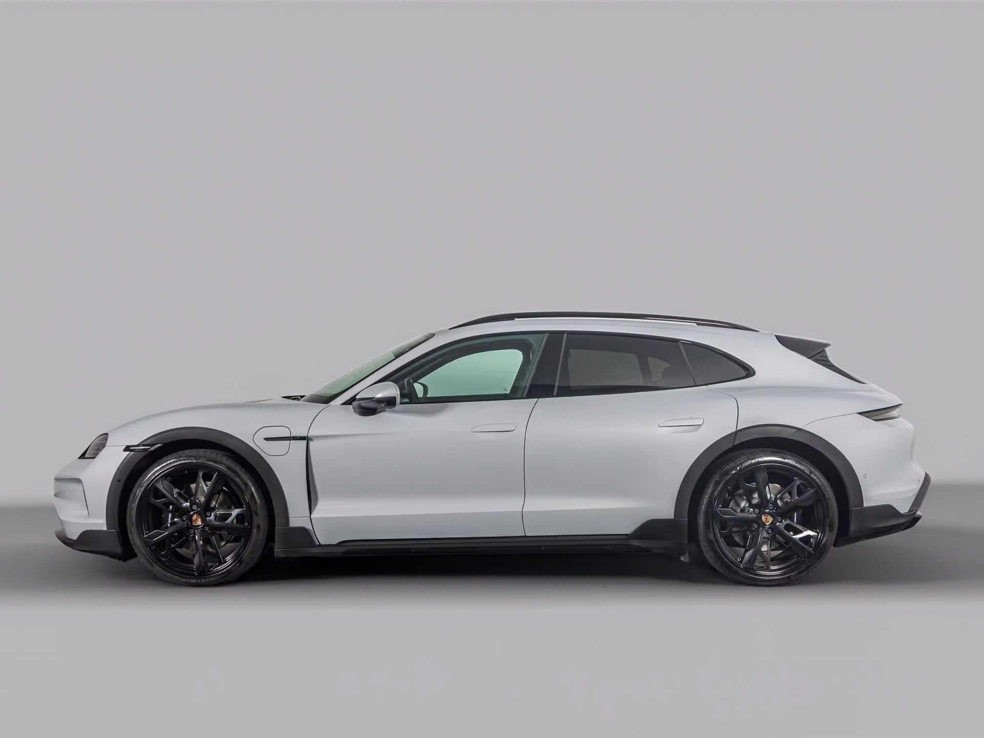 Porsche Taycan, 4 Cross Turismo 360 Pano Venti - fotka 4