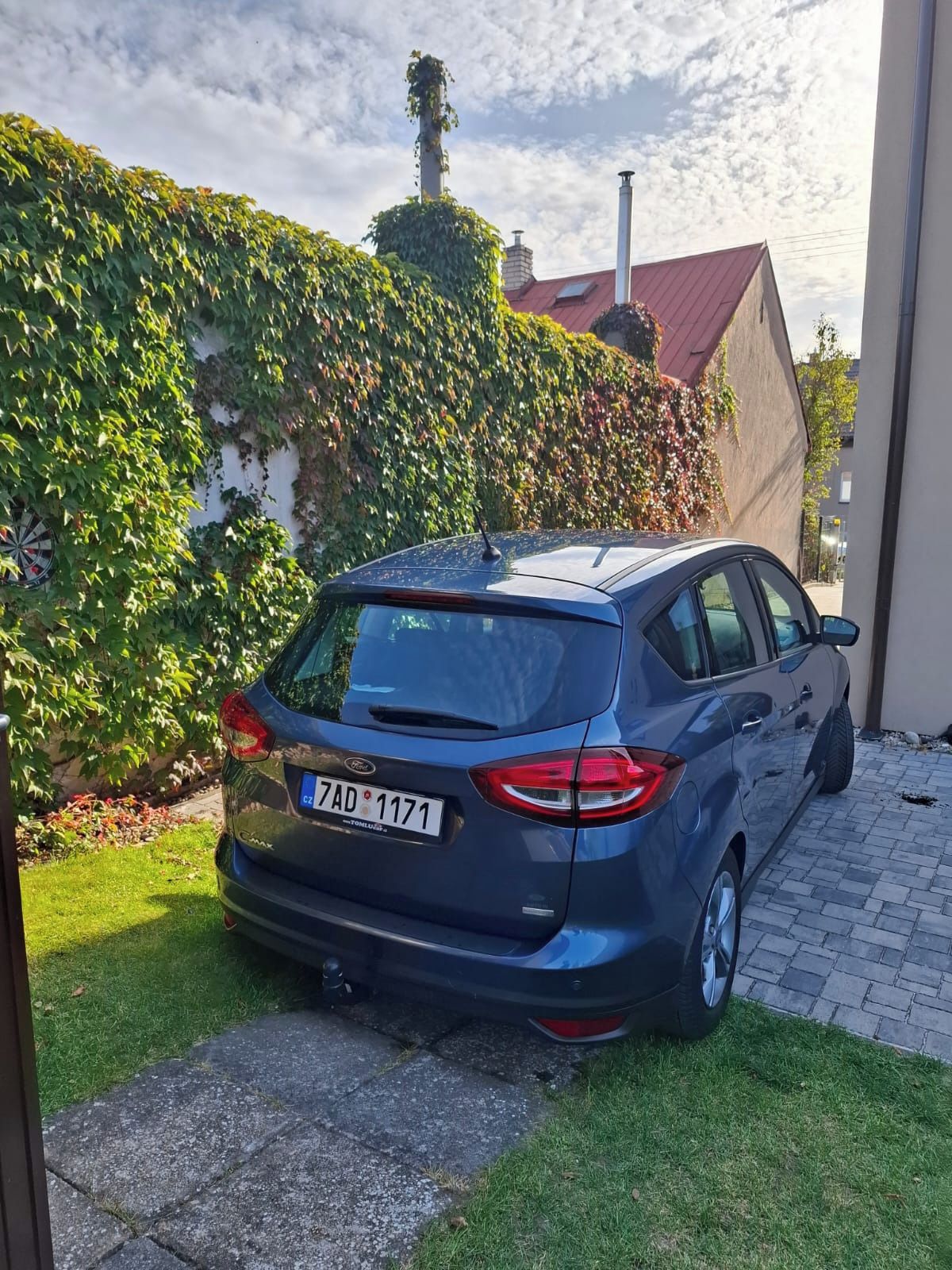 Ford C-MAX, 1,0 92 kw benzín - fotka 4