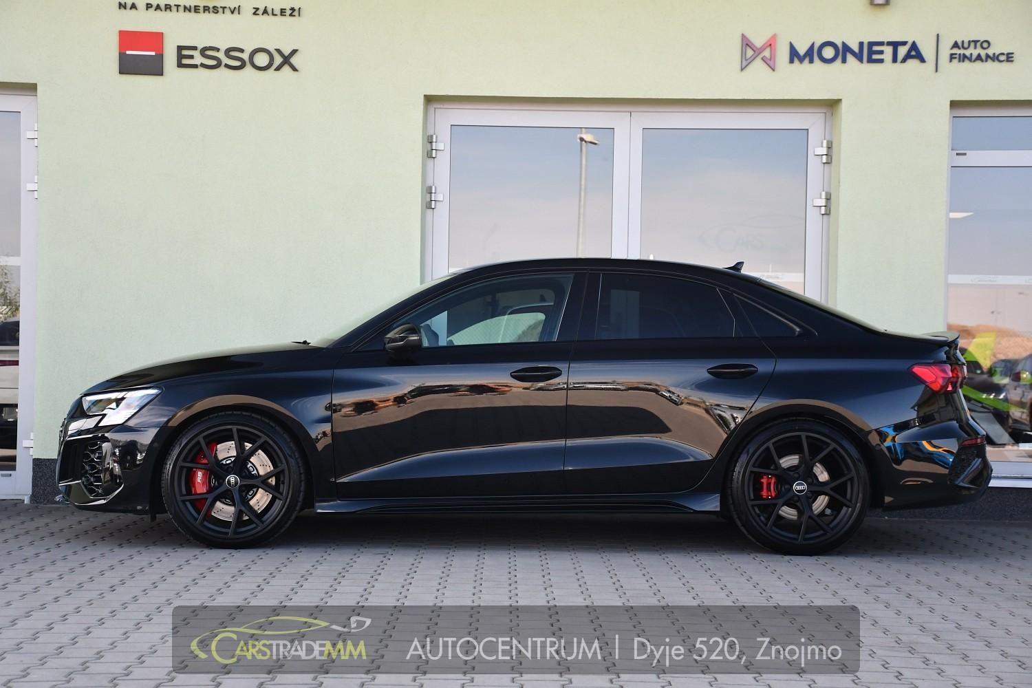 Audi RS3, 2.5TFSI Q ACC 1.M ČR - fotka 2