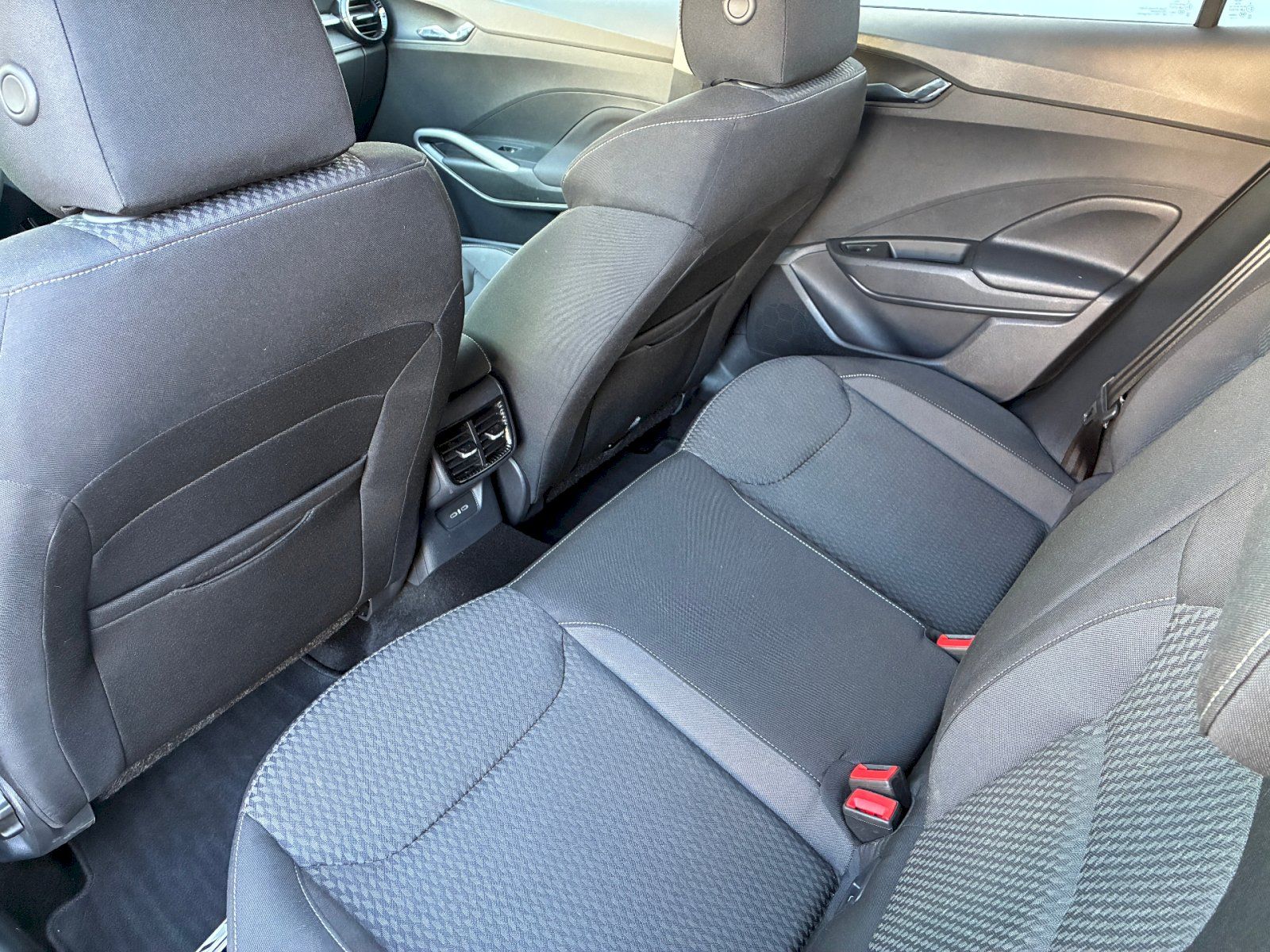 Škoda Fabia, 1,0 TSI / 85 kW Top Selection - fotka 6