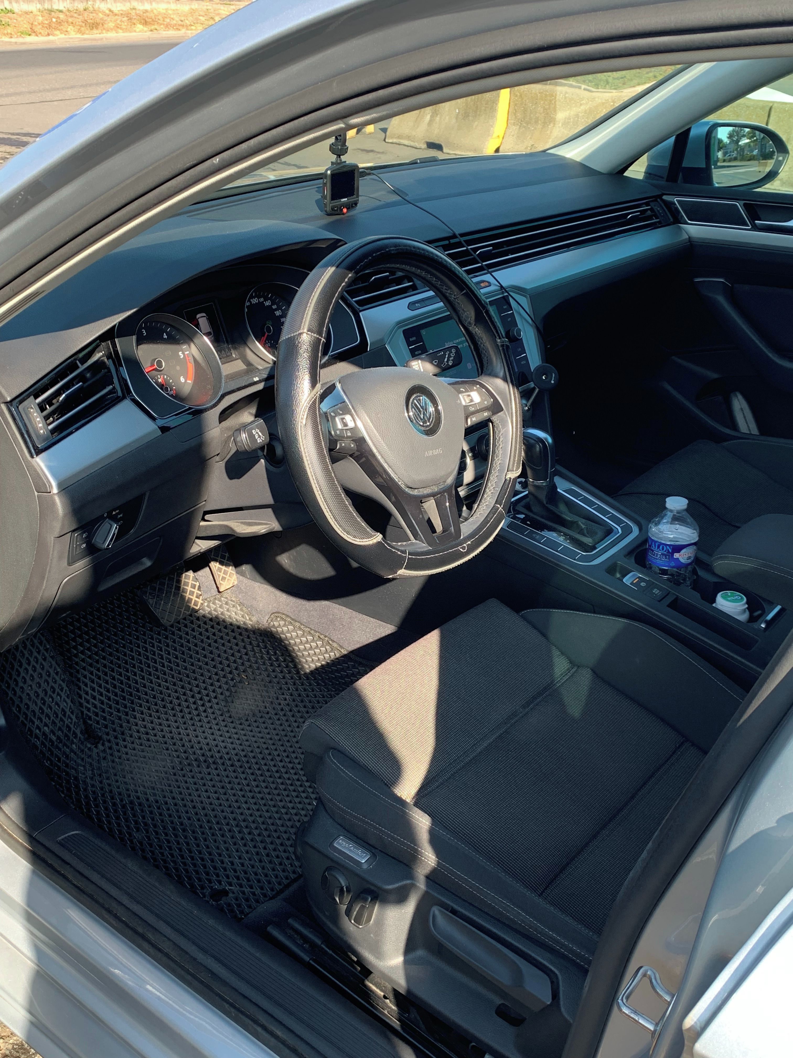 Volkswagen Passat, Volkswagen Passat 1.6 TDI - fotka 4