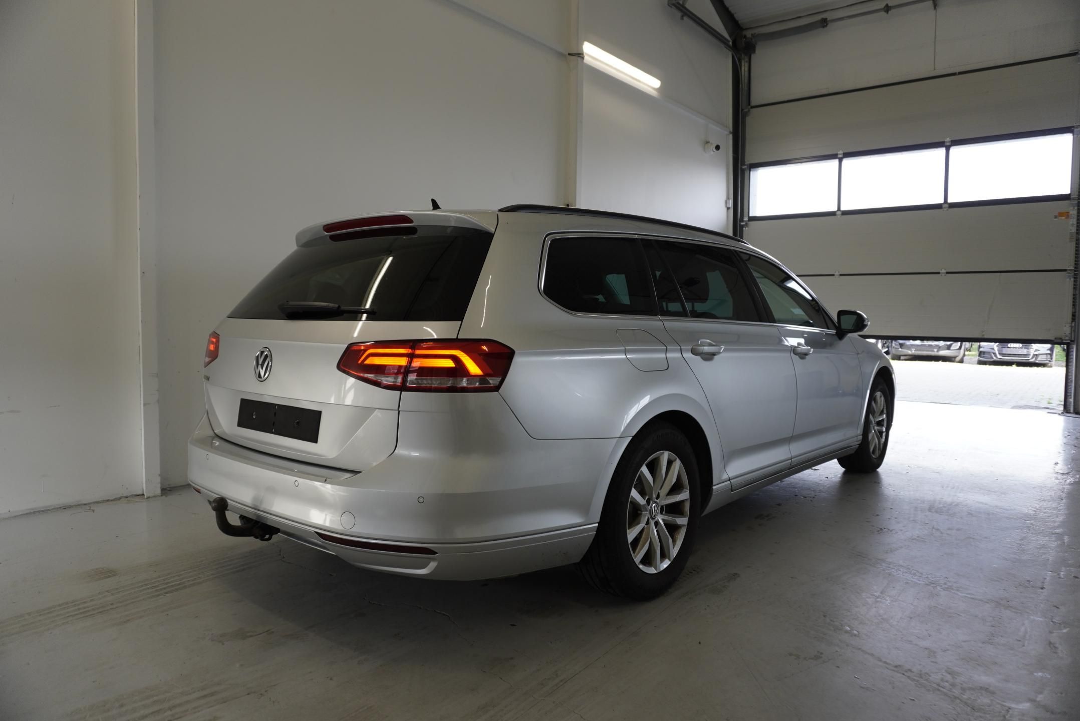 Volkswagen Passat, PASSAT  1,5 TSI FACELIFT AUT. - fotka 5