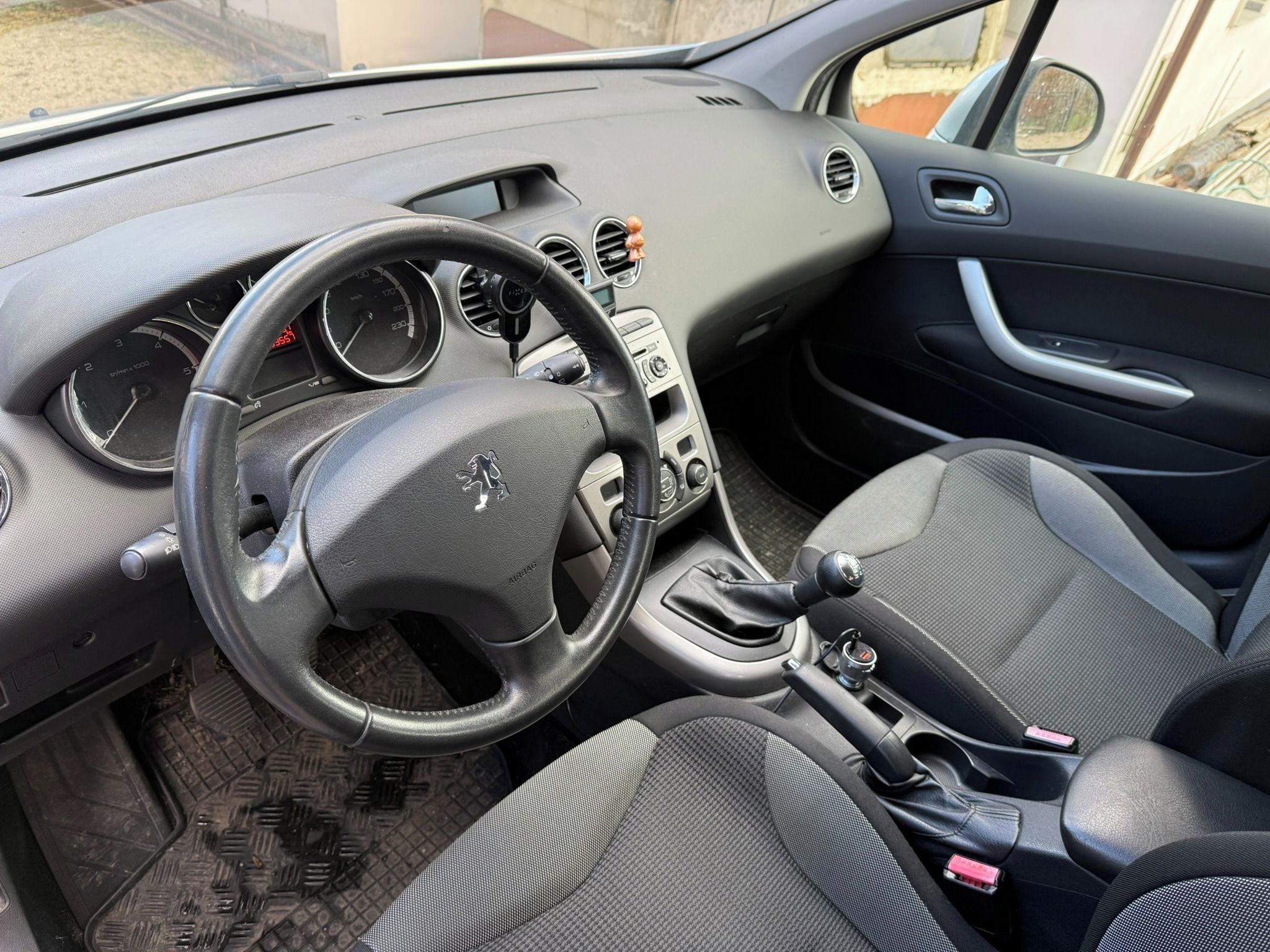 Peugeot 308, 1.6 HDi - fotka 6