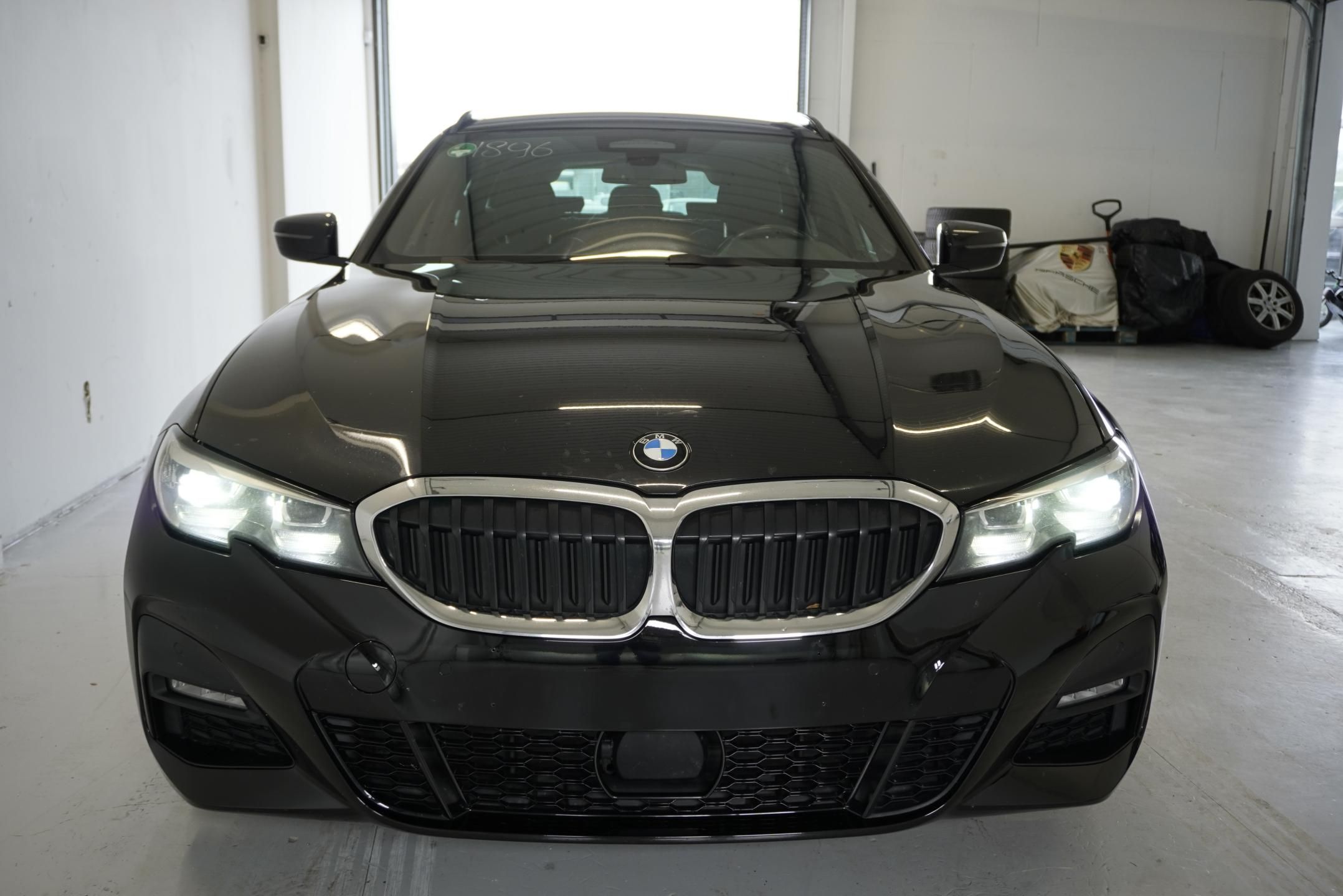 BMW Řada 3, 320D  2,0 M-SPORT XDRIVE AUT. - fotka 2