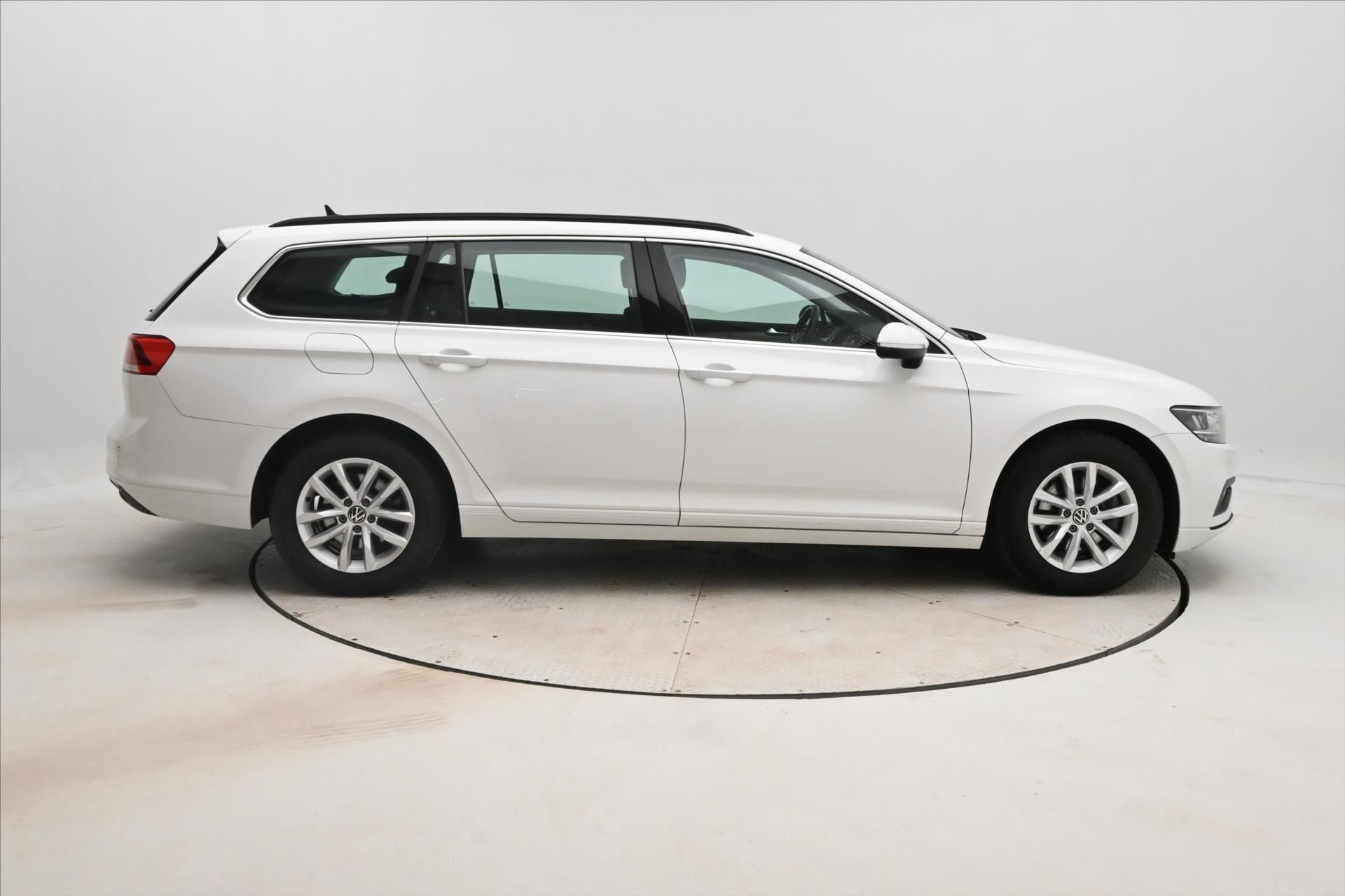 Volkswagen Passat, 2,0 TDI 110kW Business Záruka - fotka 4