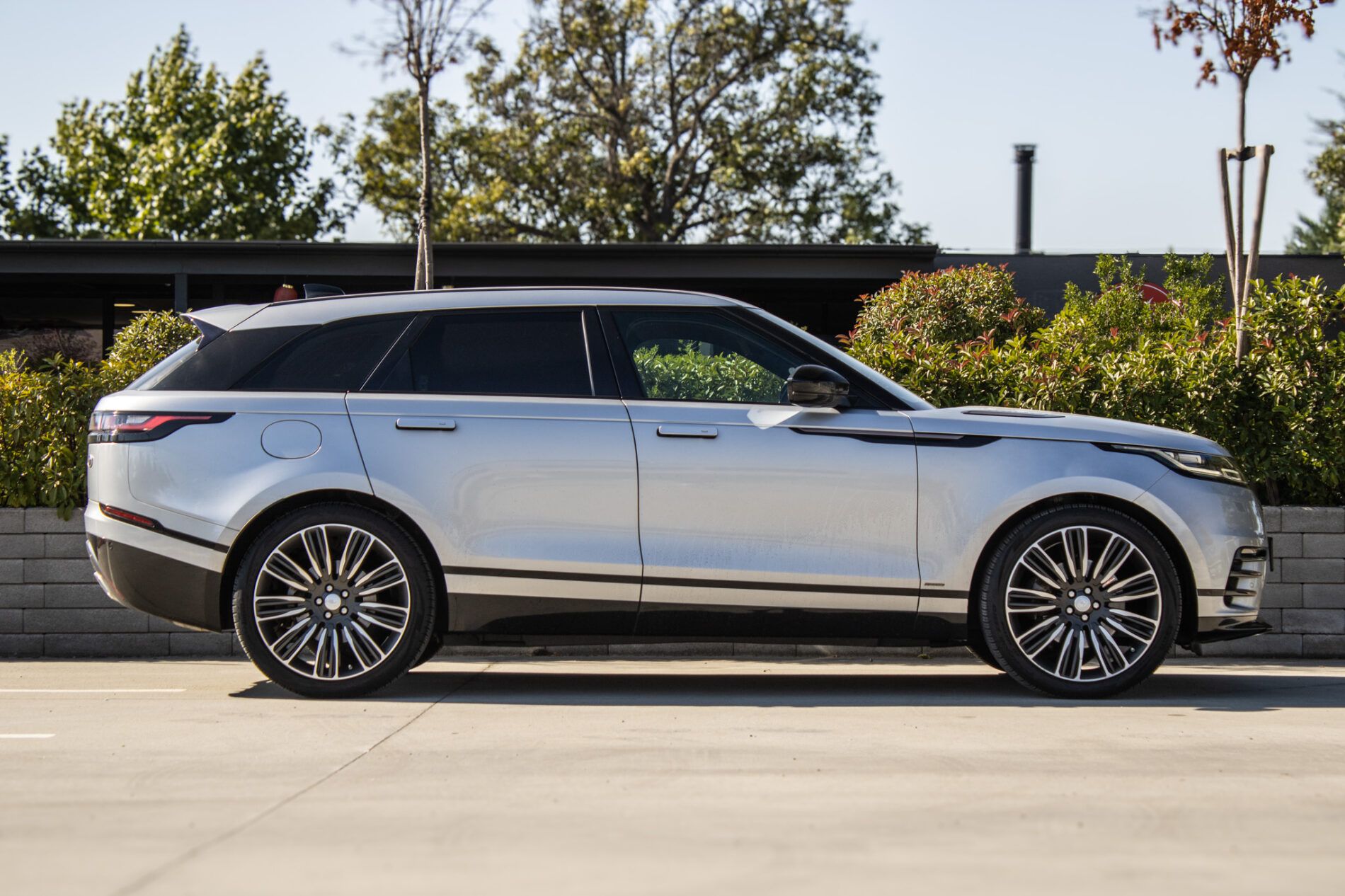 Land Rover Range Rover Velar - fotka 4