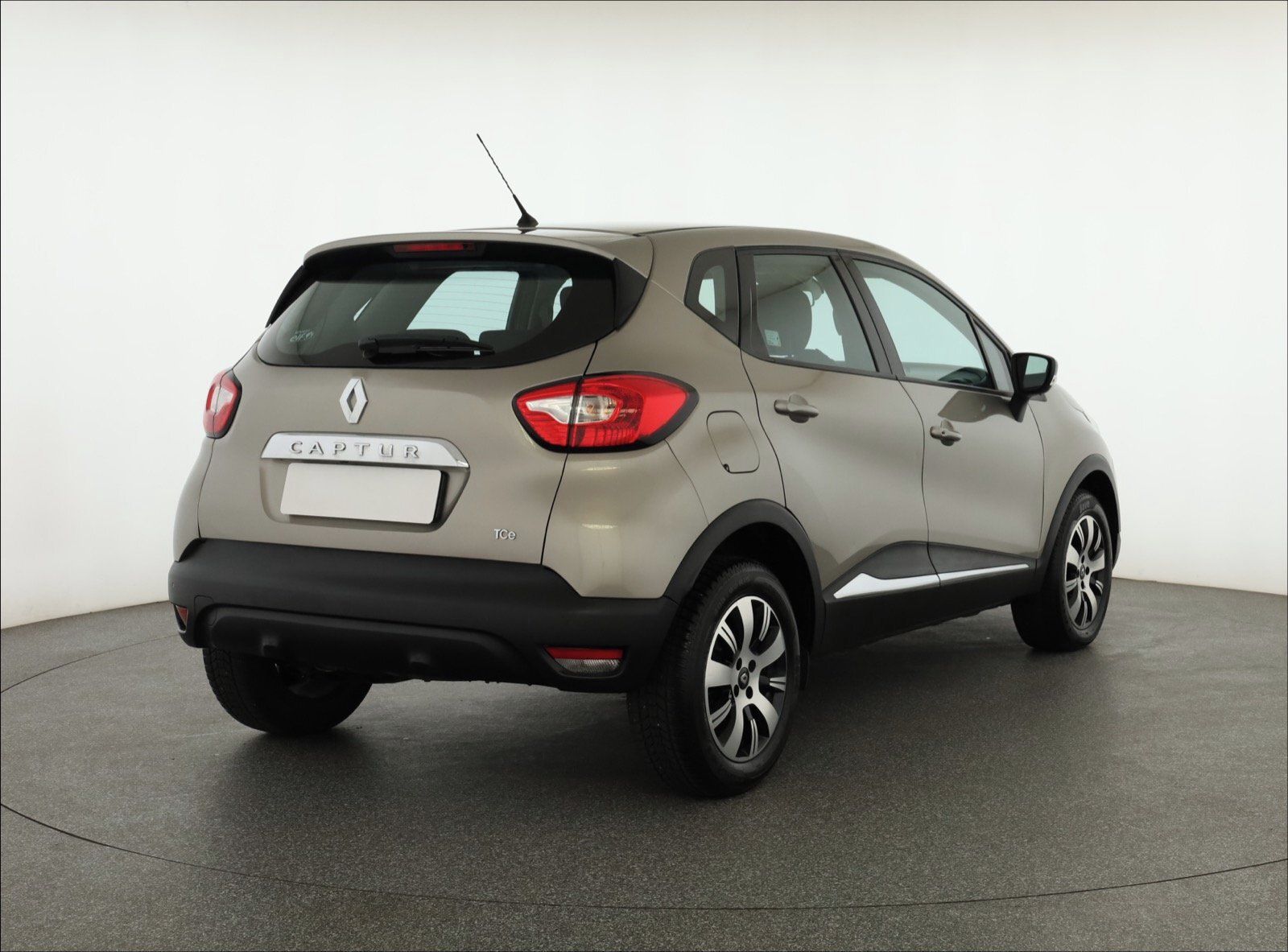 Renault Captur, 1.2 TCe, Automat, Navi - fotka 5
