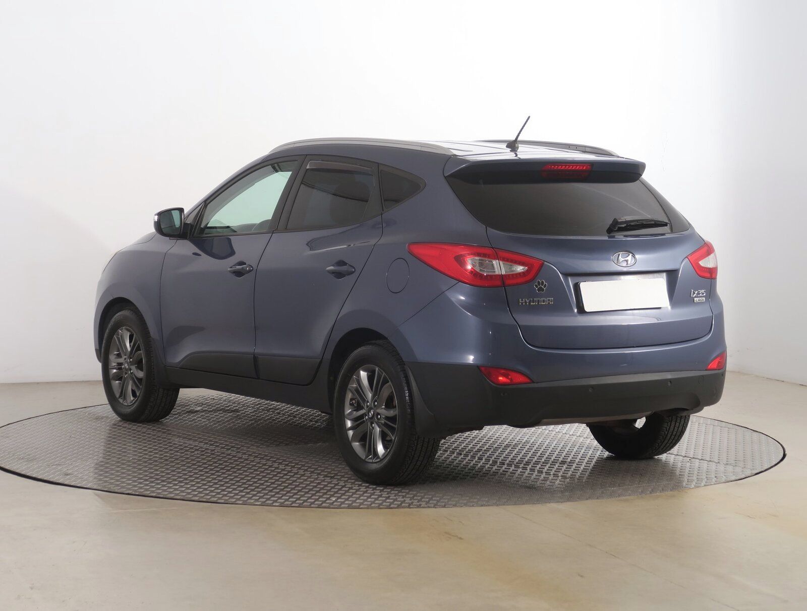 Hyundai ix35, 1.7 CRDi, Kožené sedačky - fotka 4