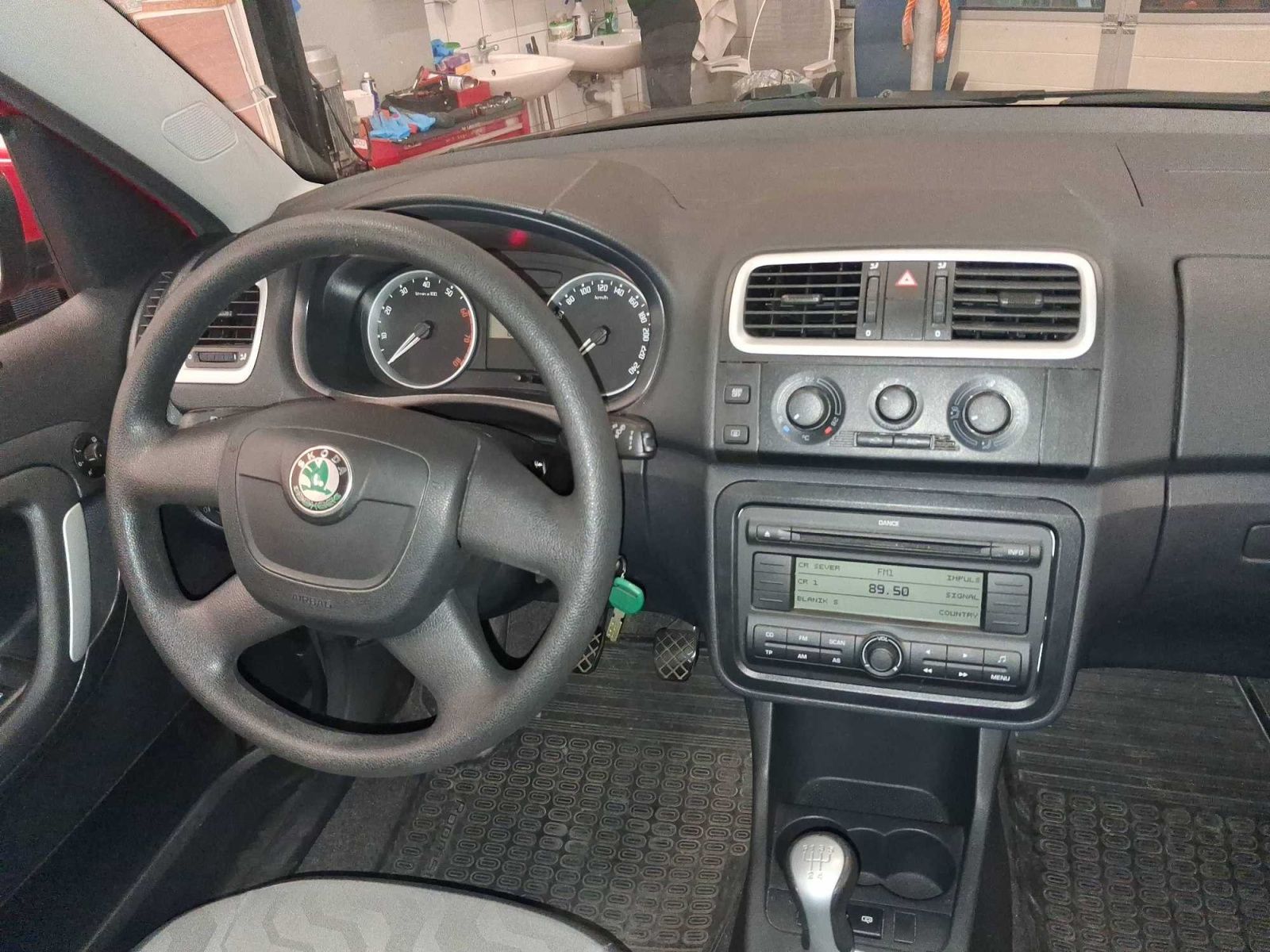 Škoda Roomster, 1.4 16V, ČR,1.maj - fotka 3