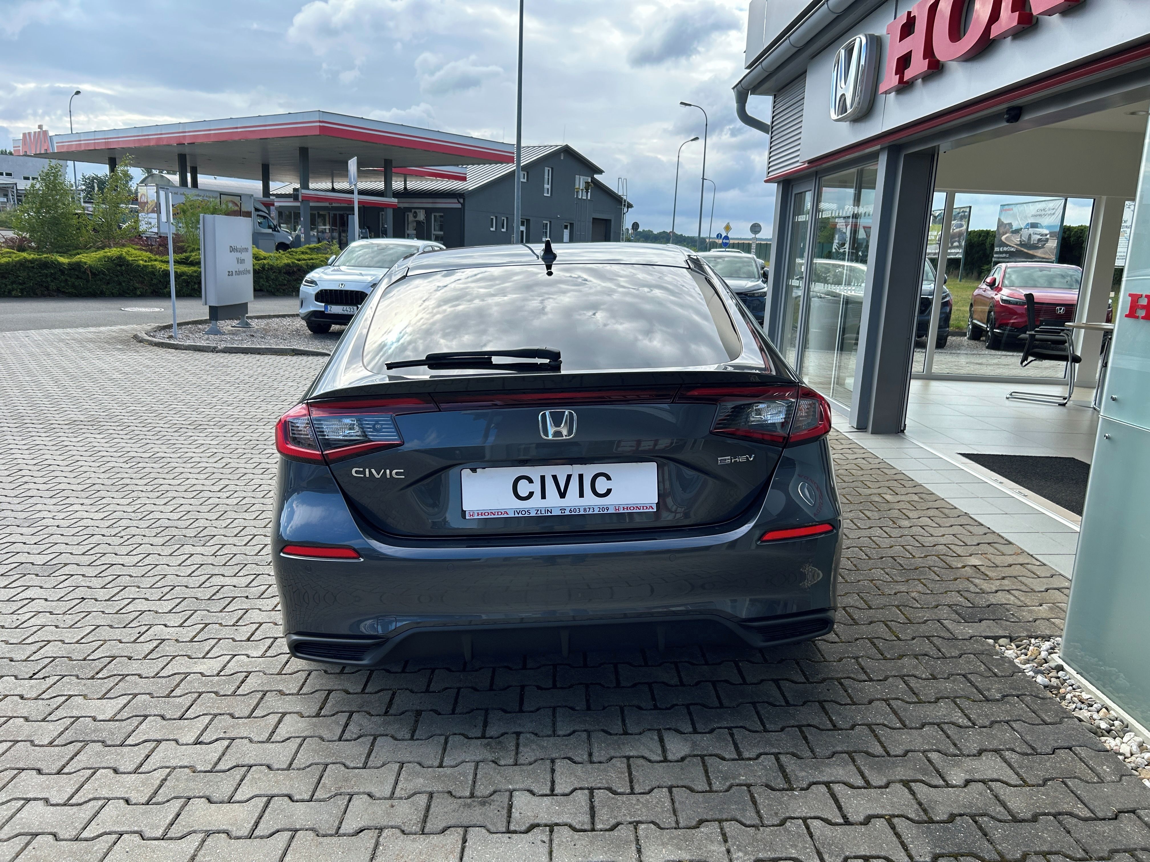 Honda Civic, 2.0 e:HEV ELEGANCE MY 27 - fotka 4