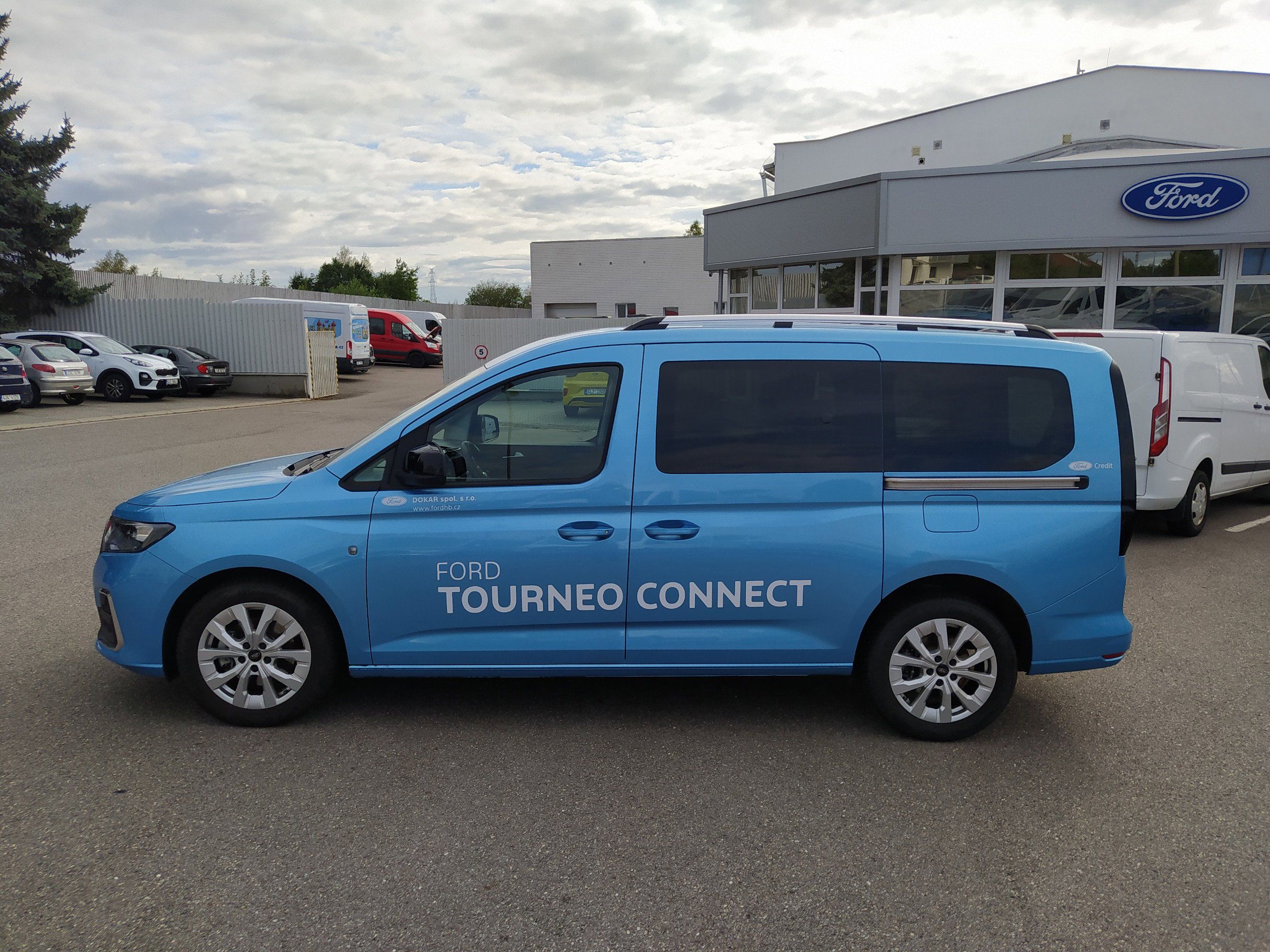 Ford Tourneo Connect, Grand Tourneo 1,5 EcoBoost - fotka 2
