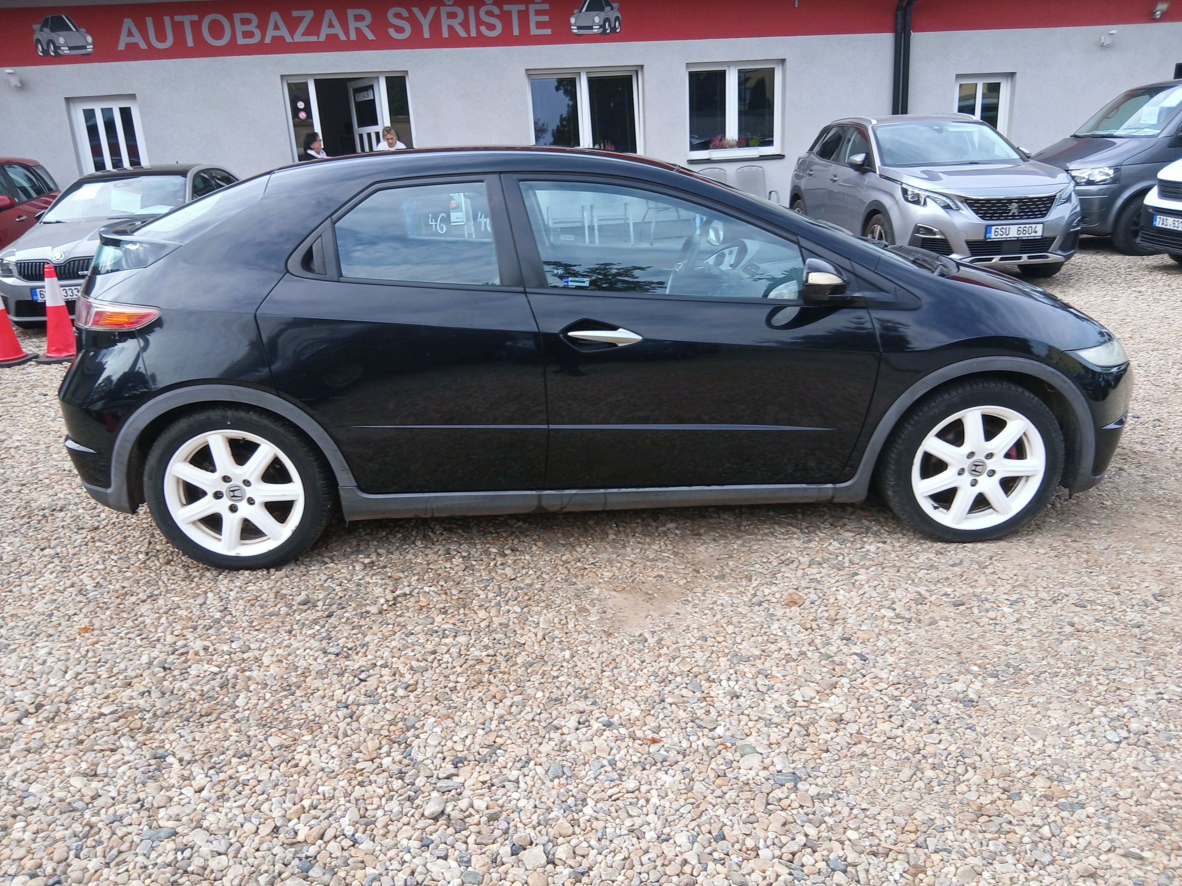 Honda Civic, 1.8i-VTEC 103KW Nové v ČR - fotka 4