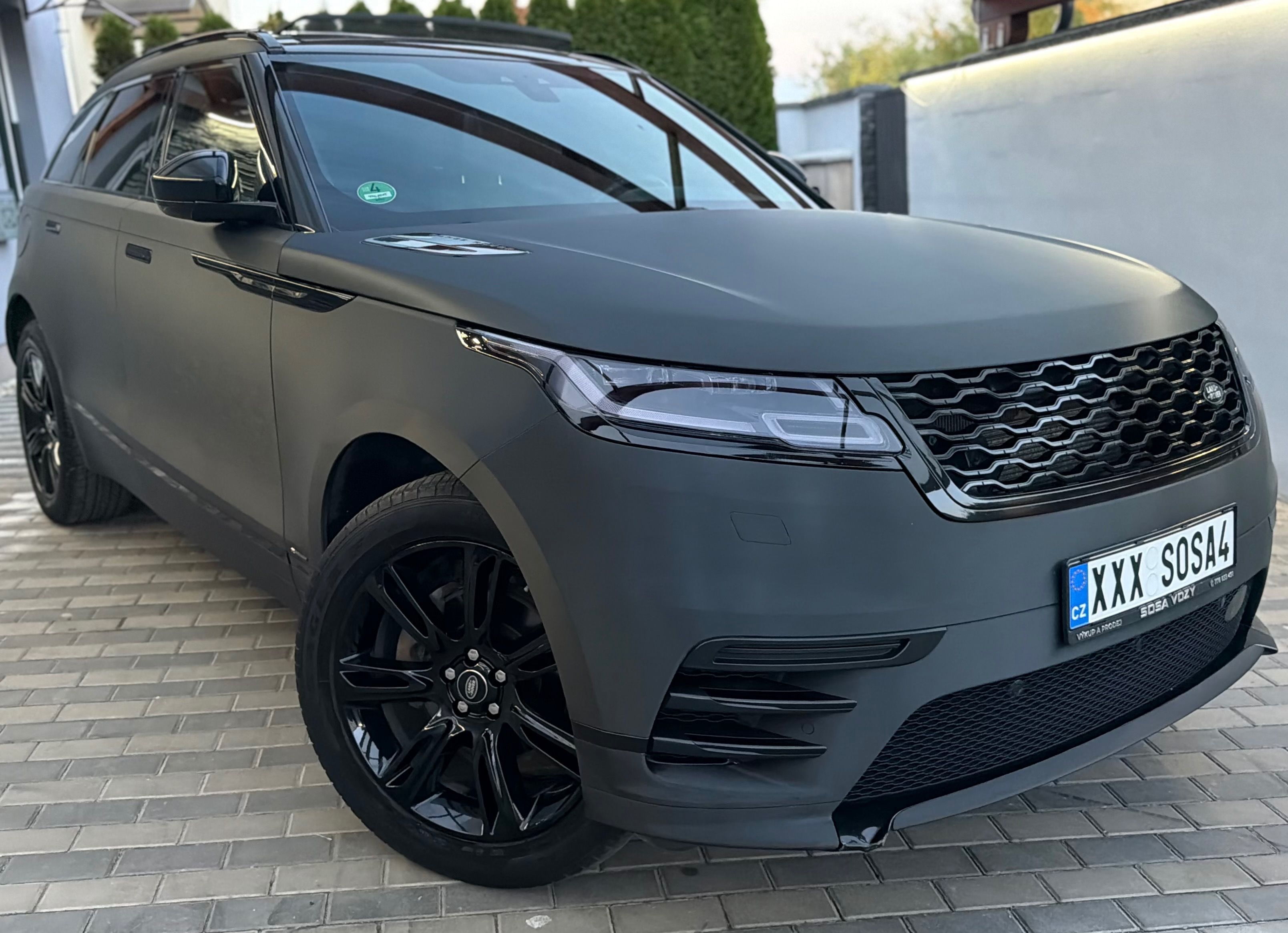Land Rover Range Rover Velar - fotka 6