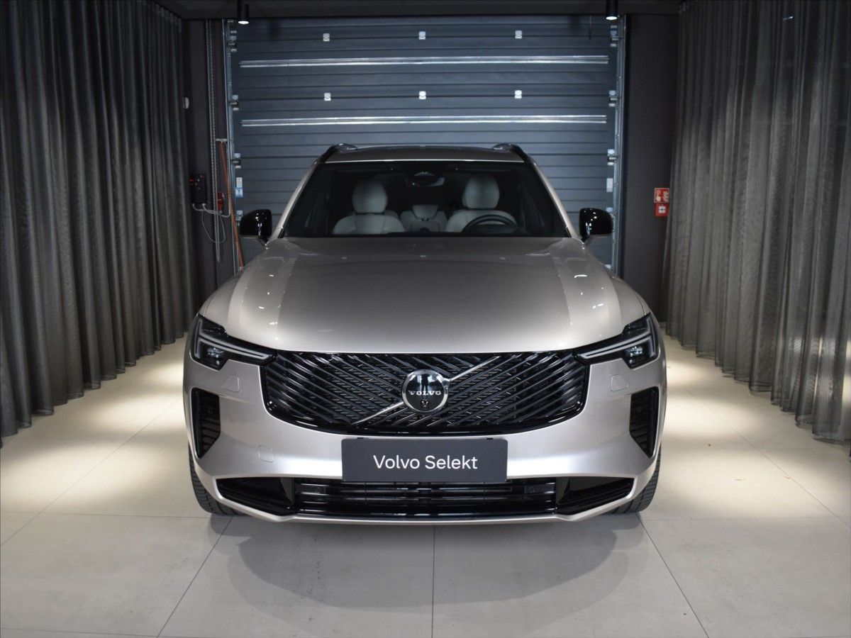 Volvo XC90, 2,0 T8 AWD Ultra Masáže,B&W - fotka 6