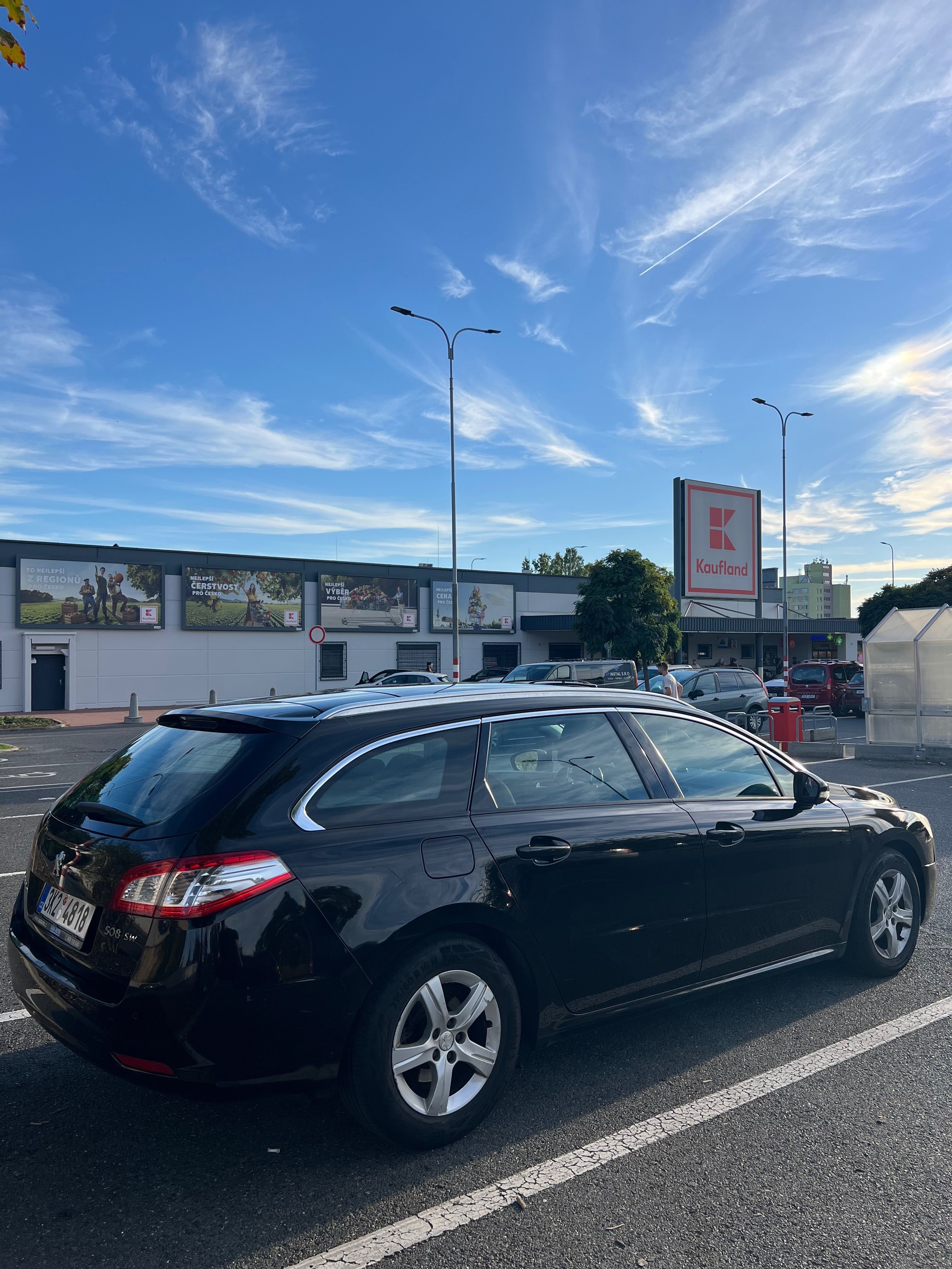 Peugeot 508, 2.0 HDI automaticky, panorama - fotka 4