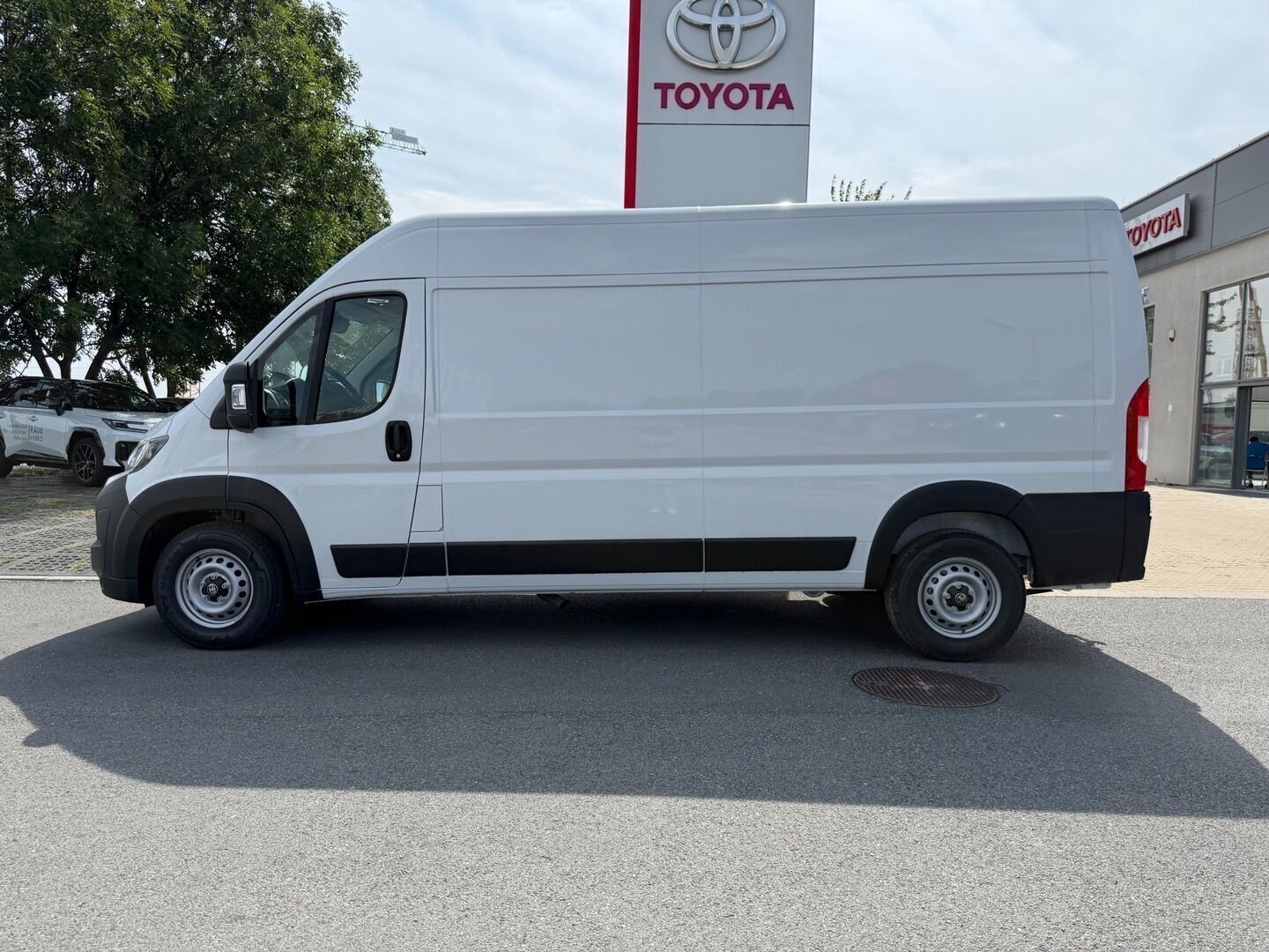 Toyota Proace, L3H2 140k Active 270° - fotka 3
