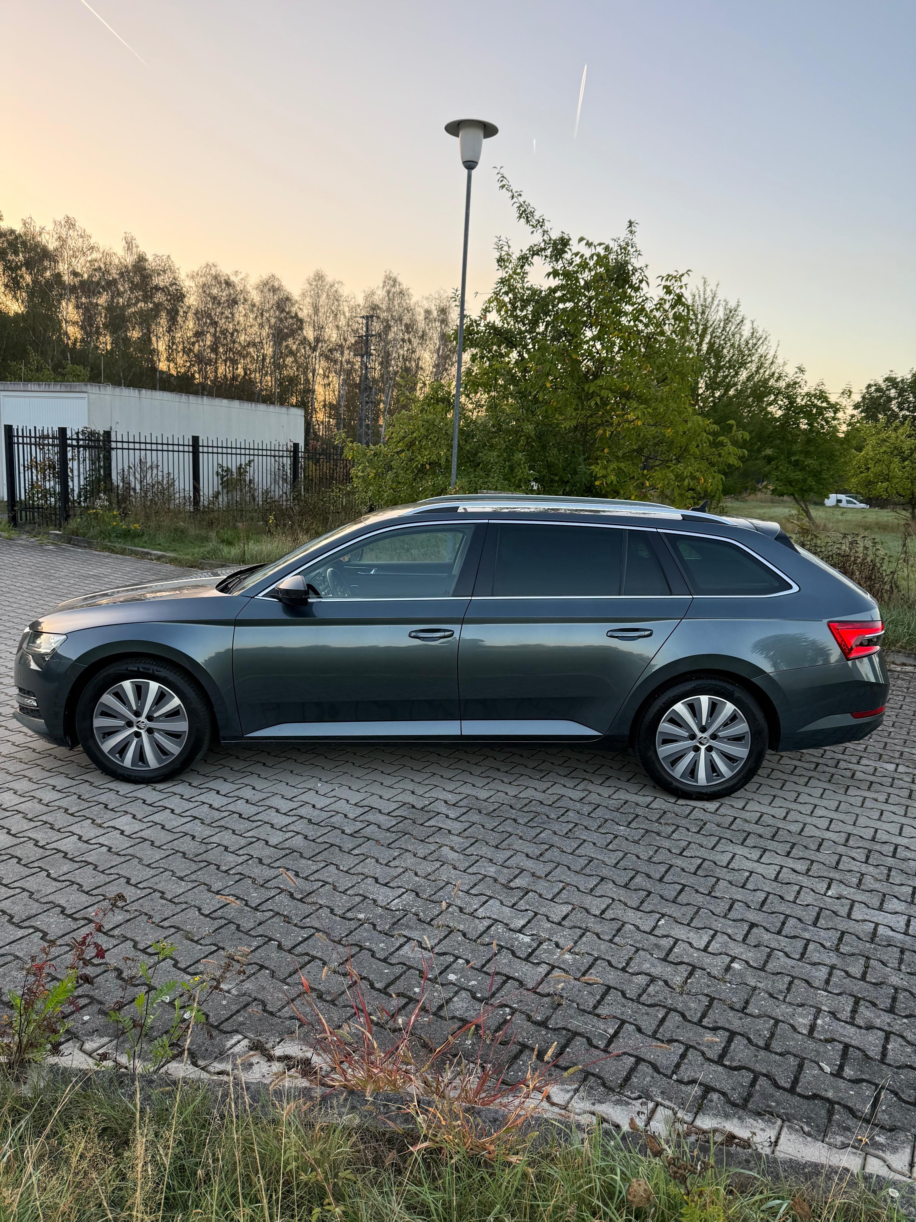 Škoda Superb, Škoda Superb 3 Kombi 2.0Tdi - fotka 4