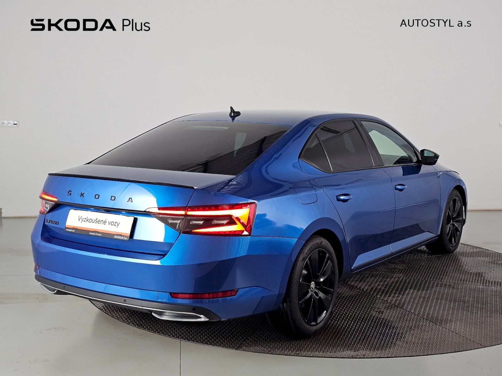 Škoda Superb, 1.5TSI 110kW DSG SPORTLINE NAV - fotka 2