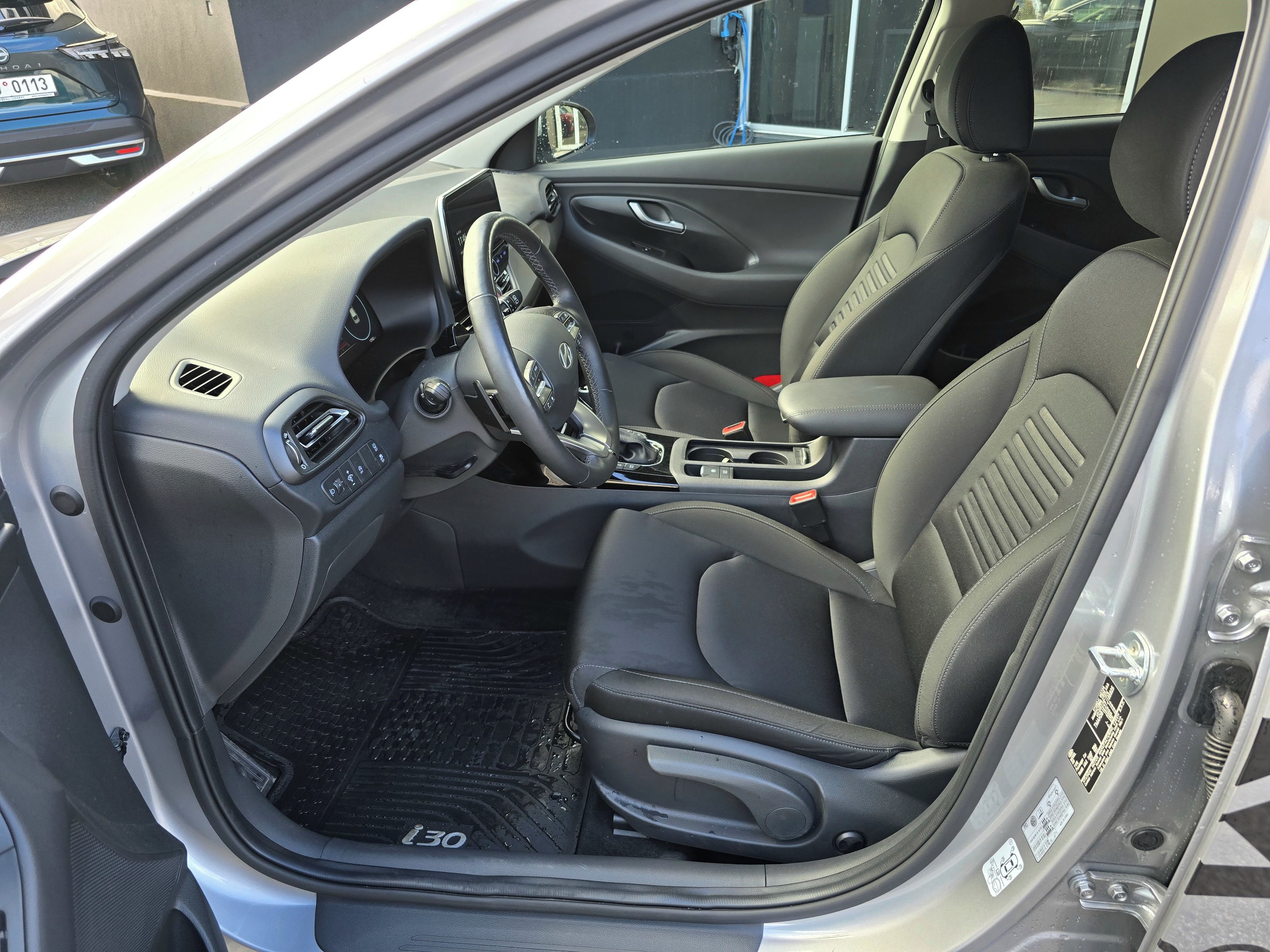 Hyundai i30, 1.6 T-GDI 150k 7°DCT Style - fotka 5