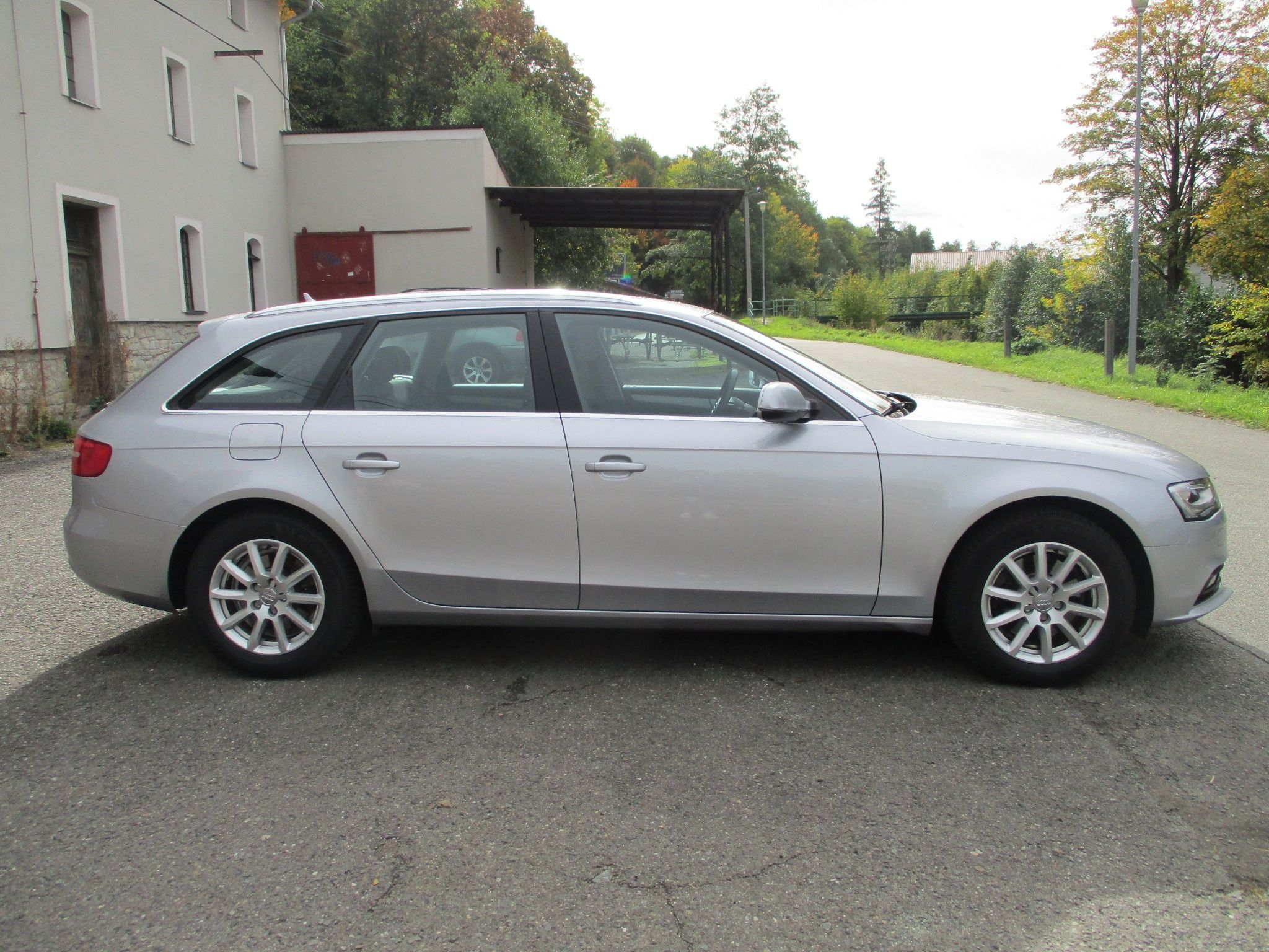 Audi A4 Avant, 2.0 TDi - nové STK - fotka 6