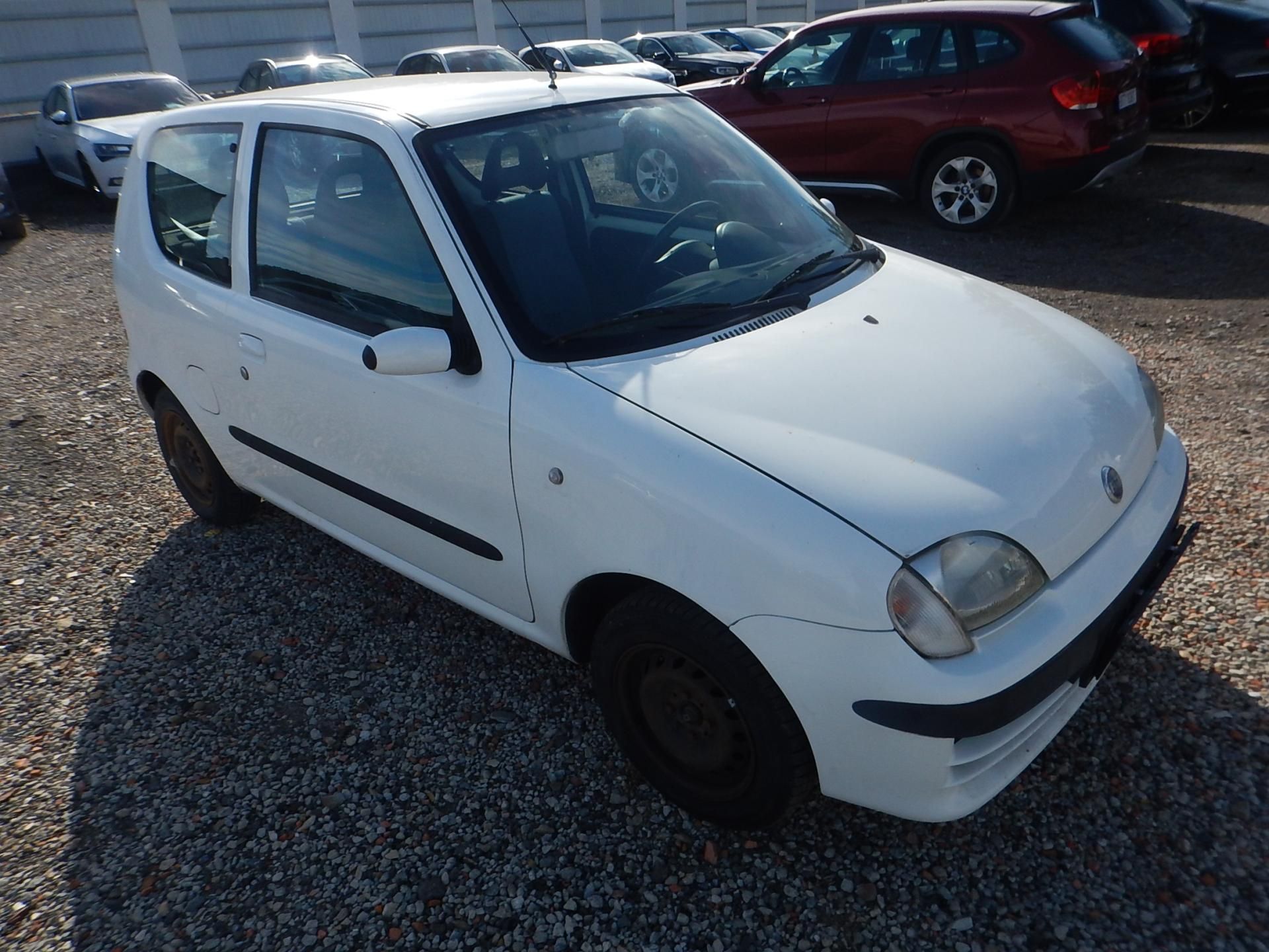 Fiat Seicento, 1.1i, ČR, 1. majitel - fotka 4