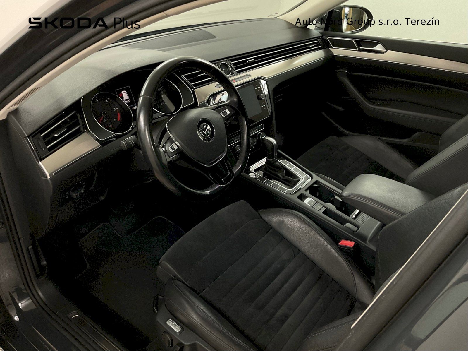 Volkswagen Passat, Highline 2.0 TDI 140kW 4MOTION - fotka 5