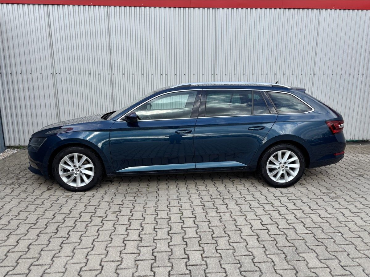 Škoda Superb, III Combi 1.4 TSi Style - fotka 5