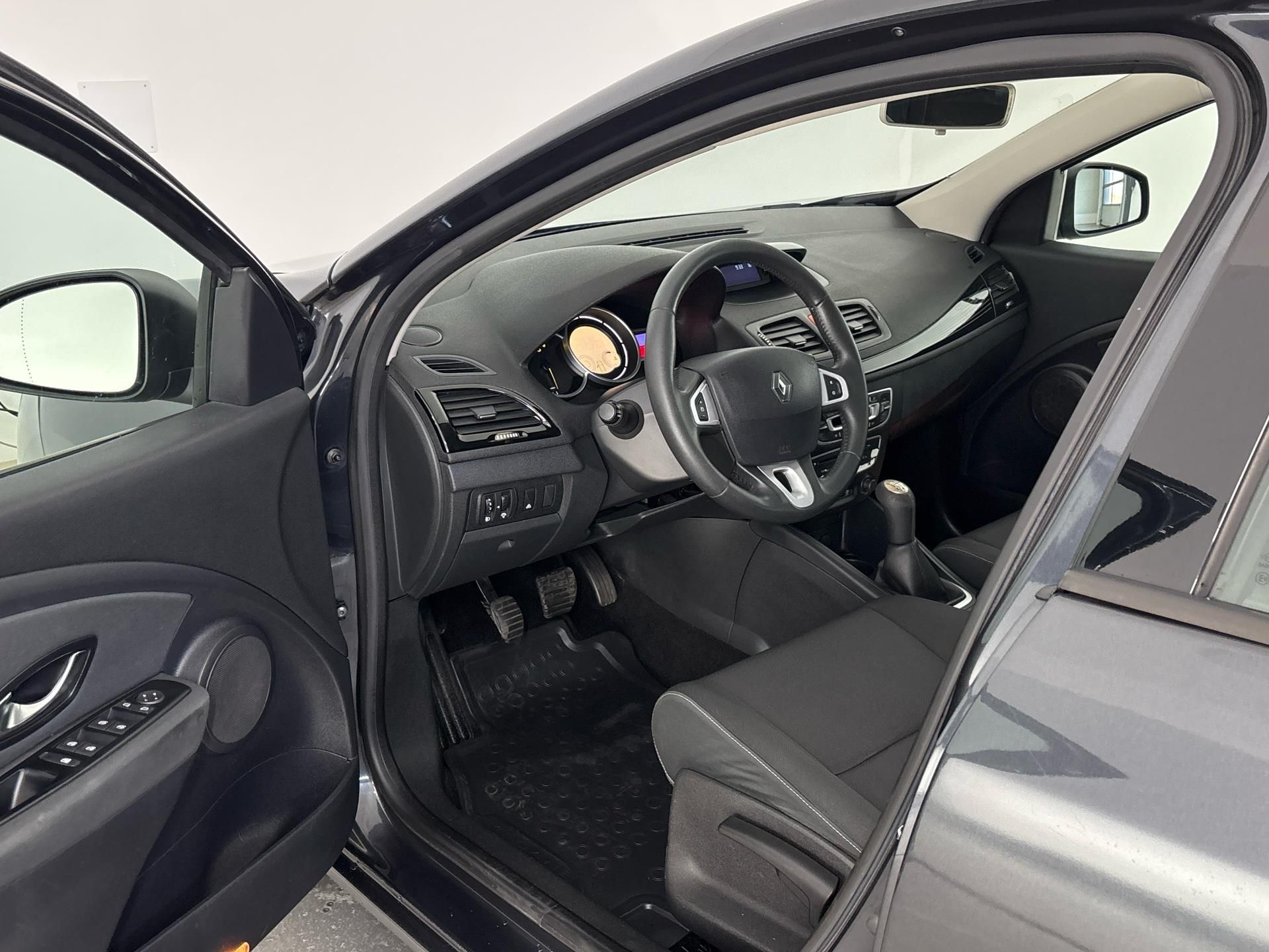 Renault Mégane, 1.5 dCi / 66 kW AUTHENTIQUE - fotka 6
