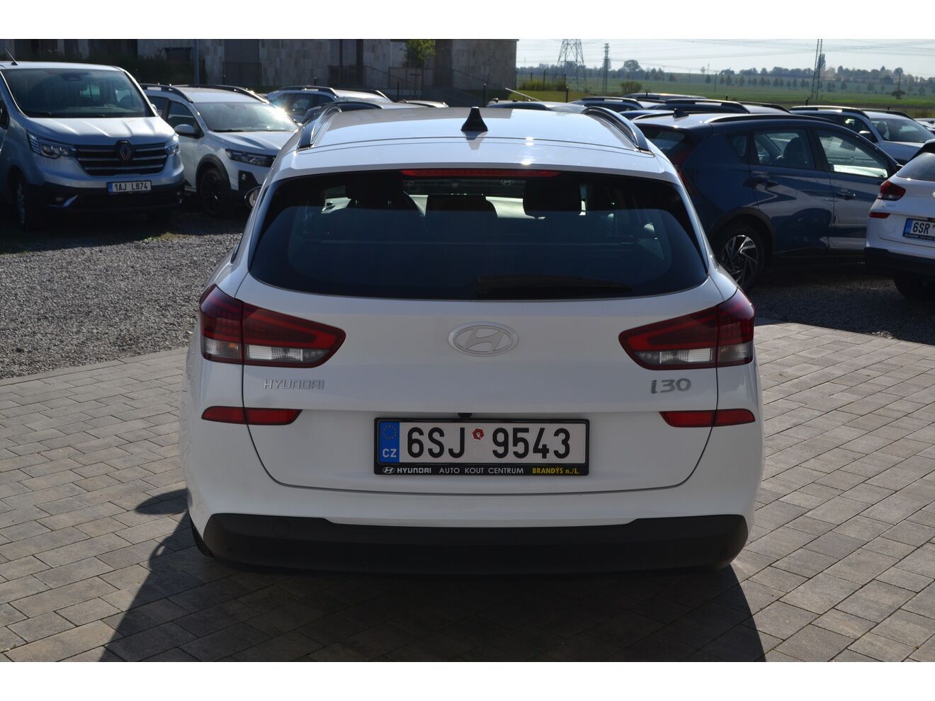 Hyundai i30, WG 1,5I MT SMART FL NAVI - fotka 4