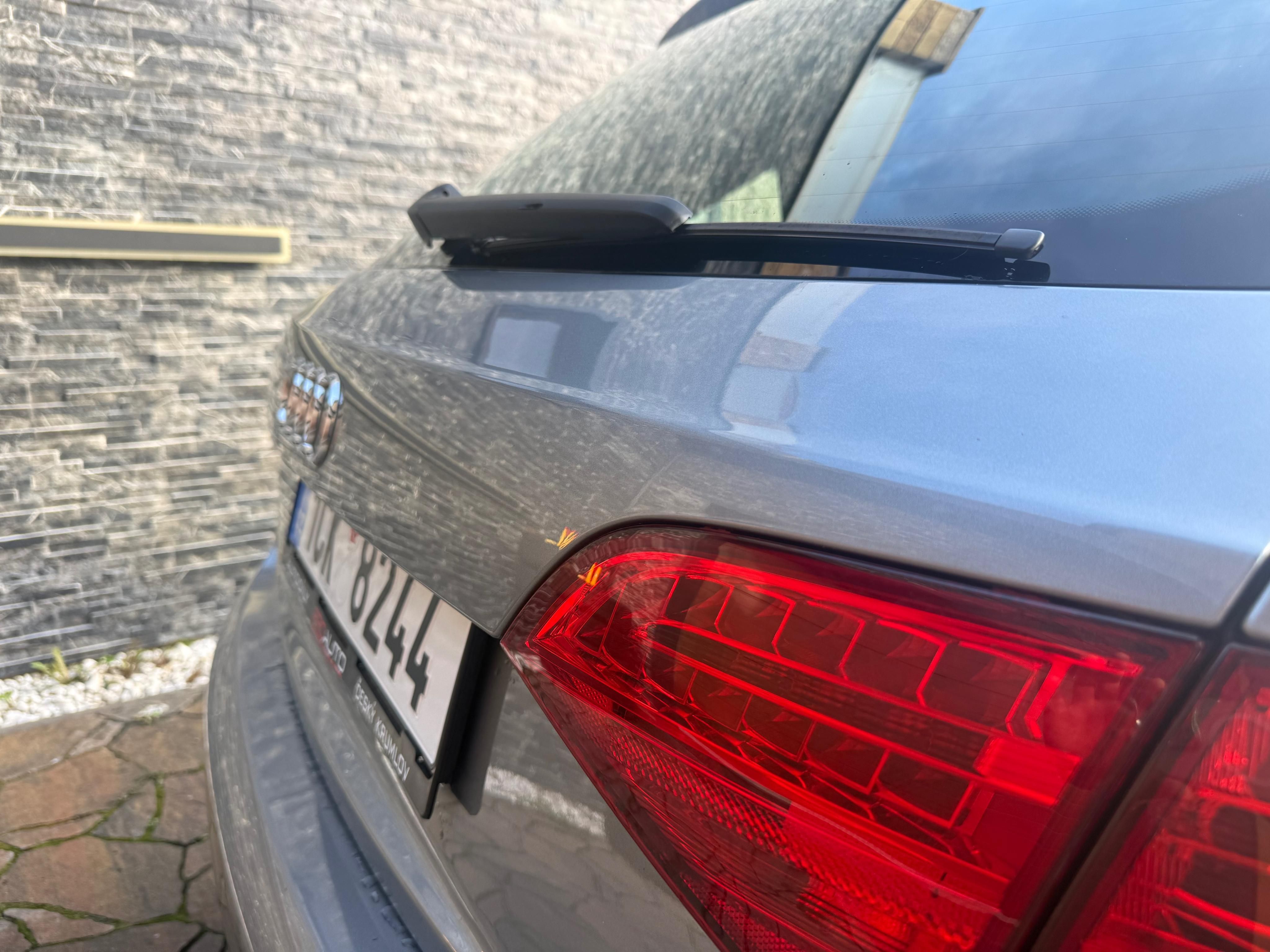 Audi A4, 2.0 TDI 187.000 km - fotka 6