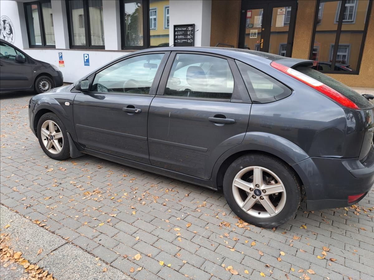 Ford Focus, 1,4 i - fotka 5