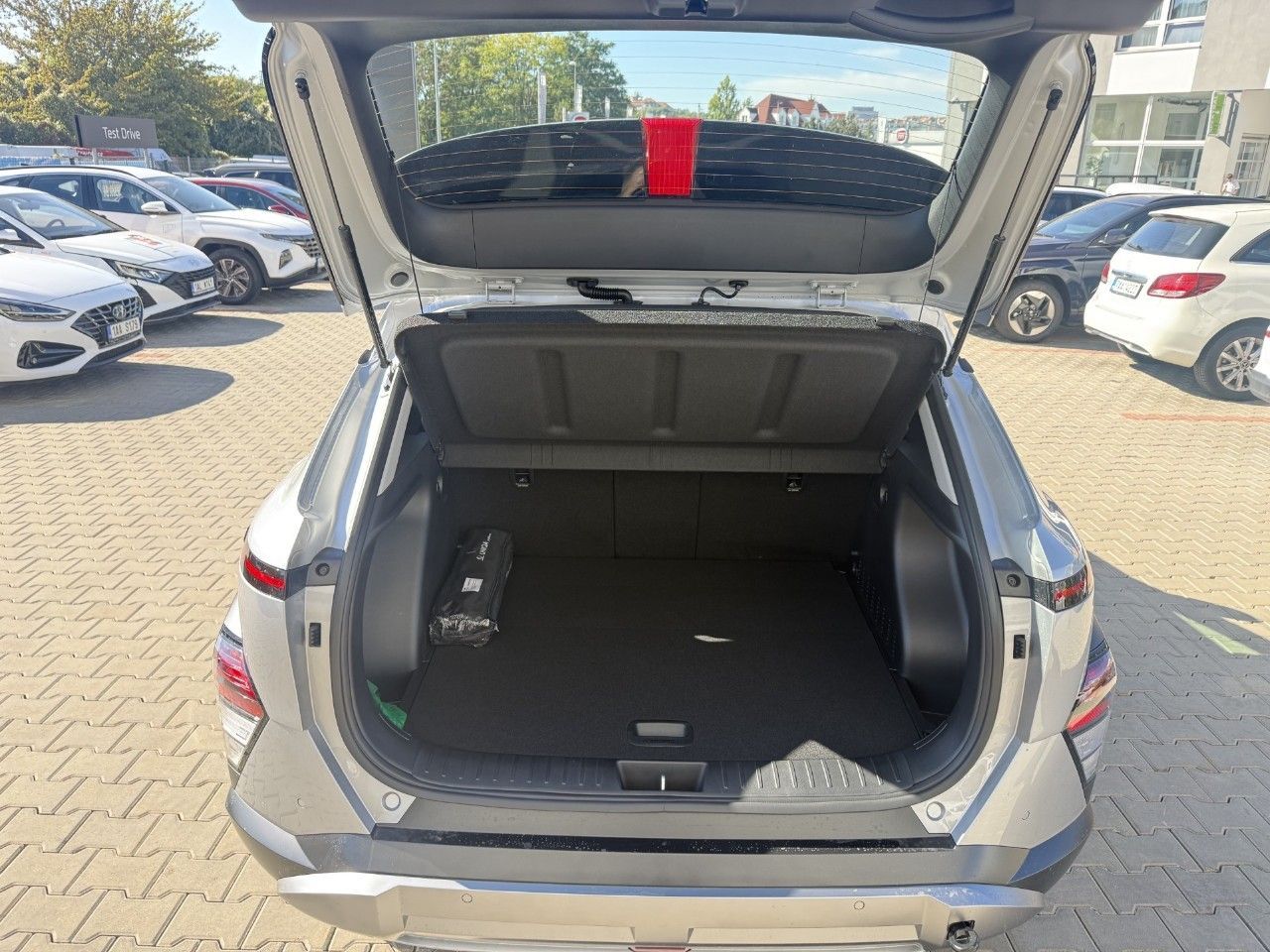 Hyundai Kona, KONA 27 1,6 T-GDI MT SMART - fotka 5