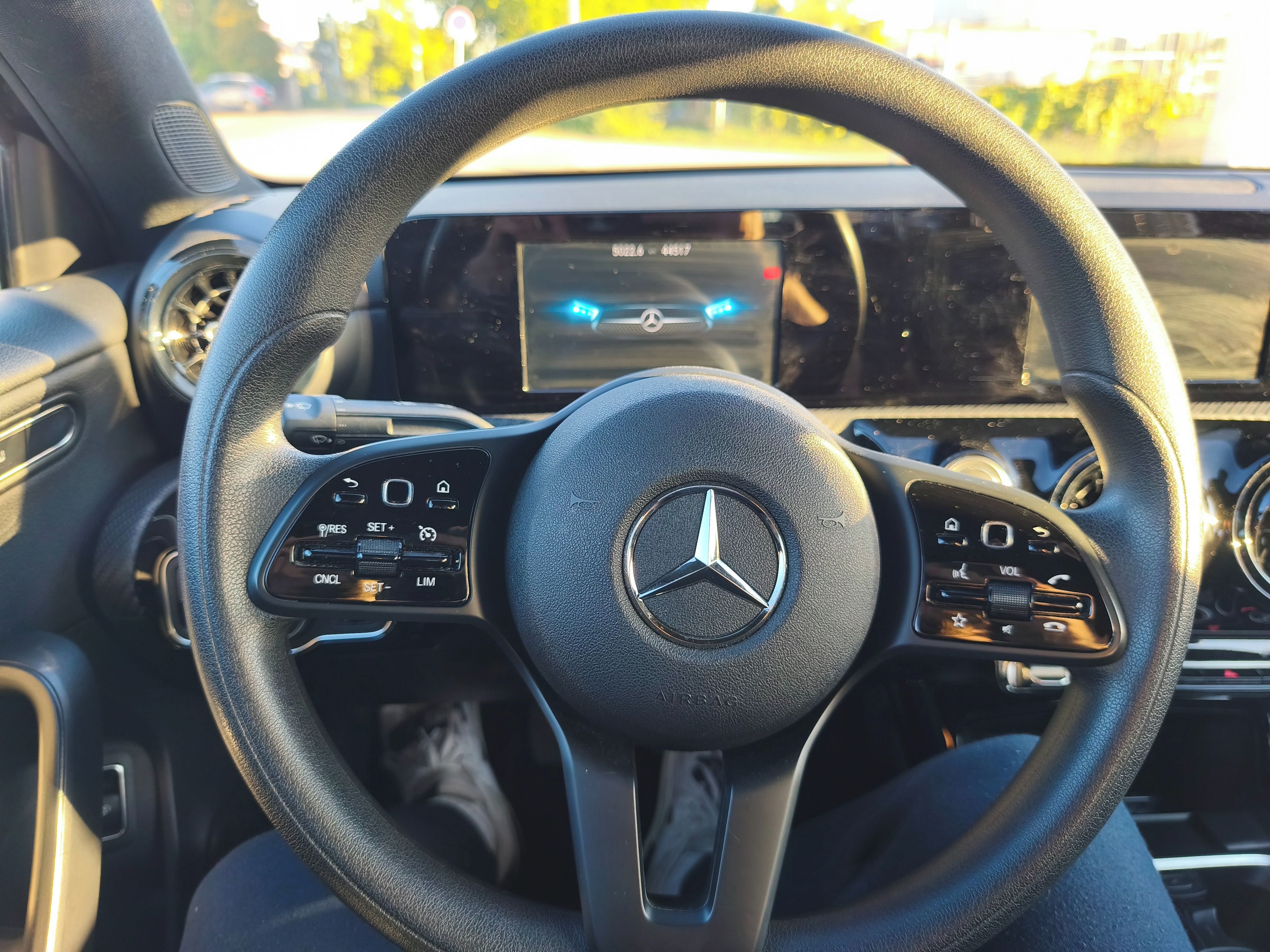 Mercedes-Benz Třídy A, Mercedes-Benz A180, 2022 - fotka 5