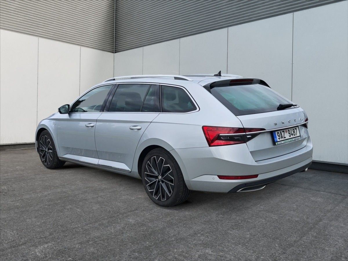 Škoda Superb, 2,0 TDI 147 4x4 L&K DSG - fotka 5