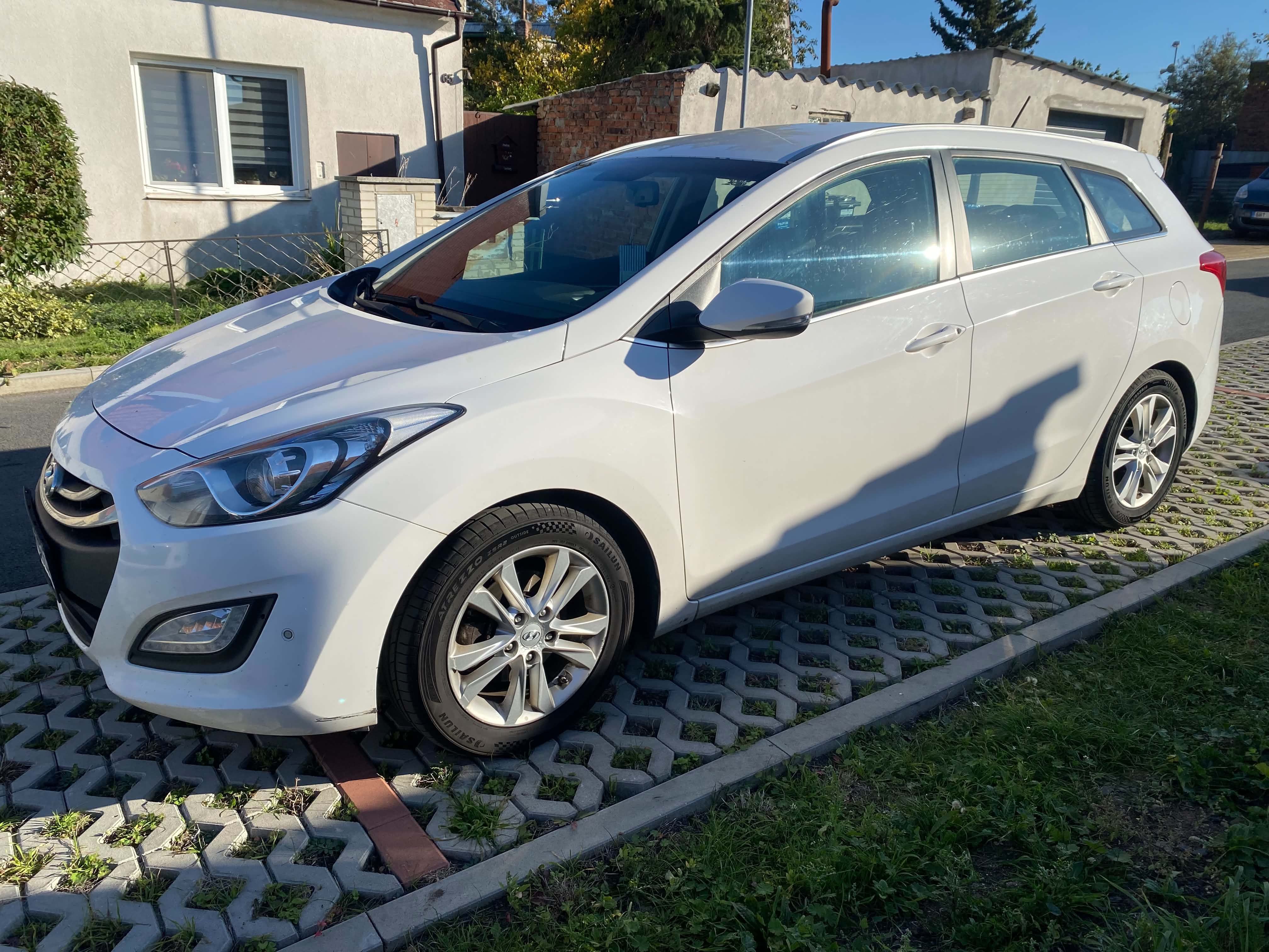 Hyundai i30 - fotka 4
