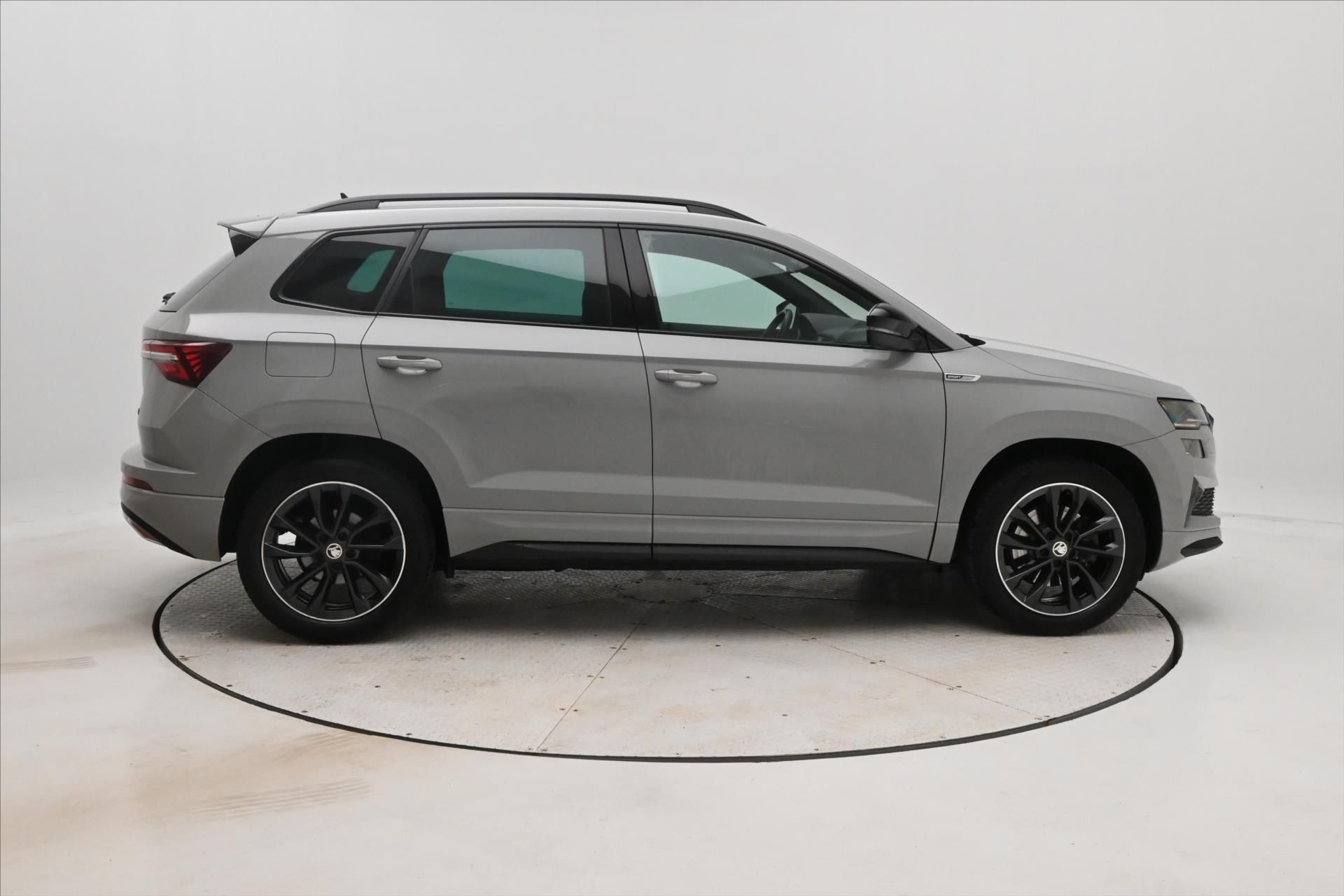Škoda Karoq, 2,0 TDI 110kW DSG 4x4 Sportlin - fotka 4