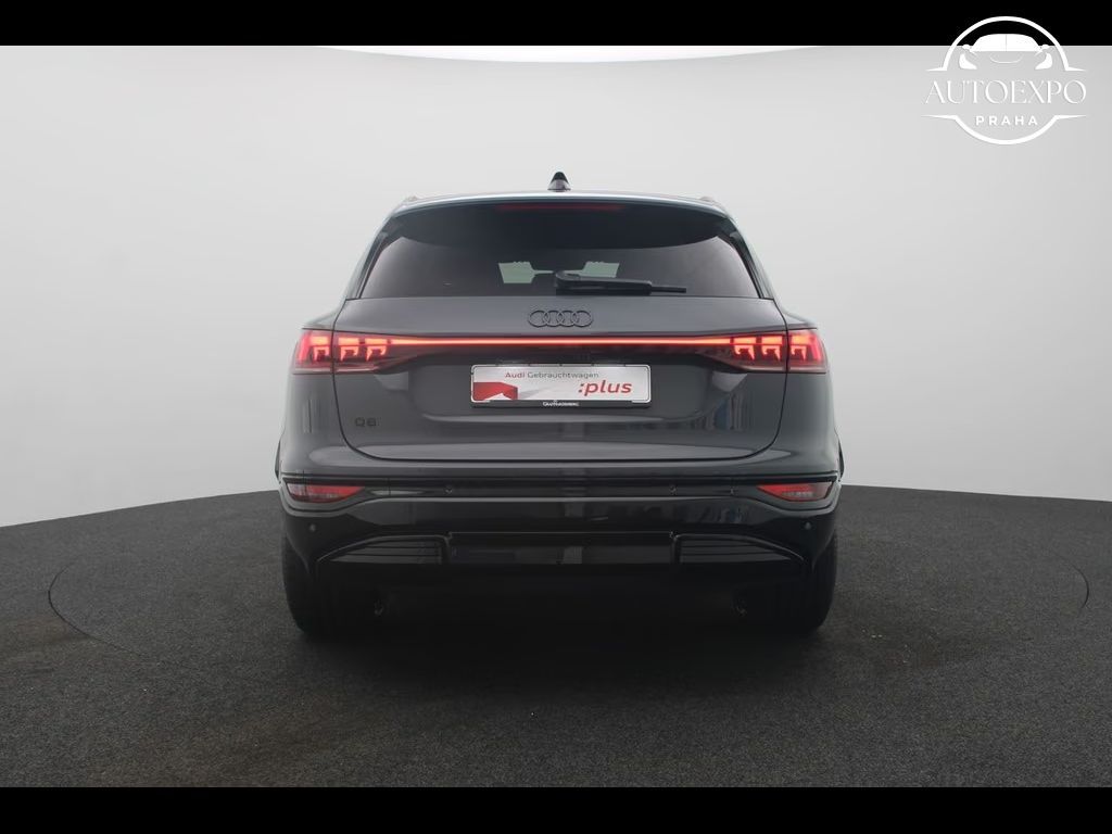 Audi Q6 e-tron, performance S line Matrix * - fotka 6