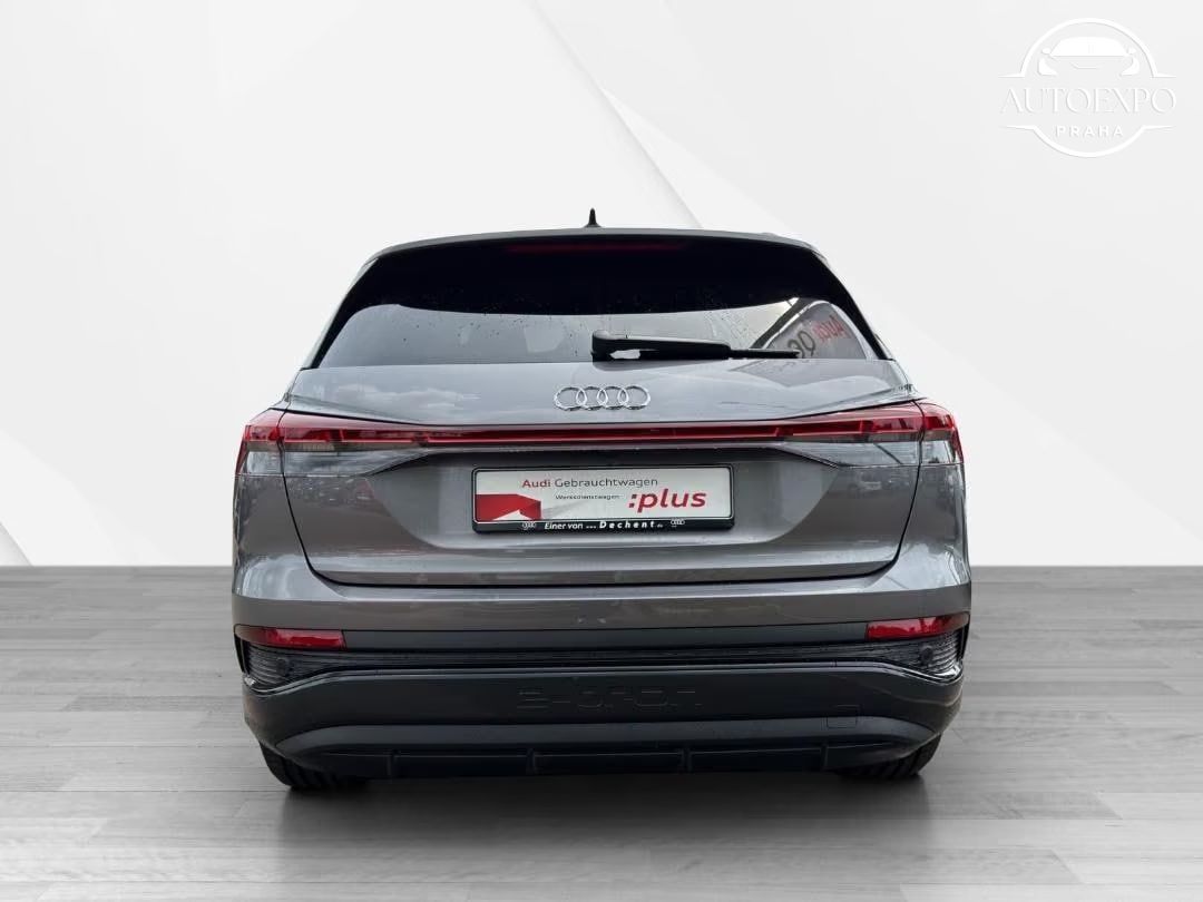 Audi Q4 e-tron, 40 S Line *Kamera* - fotka 5