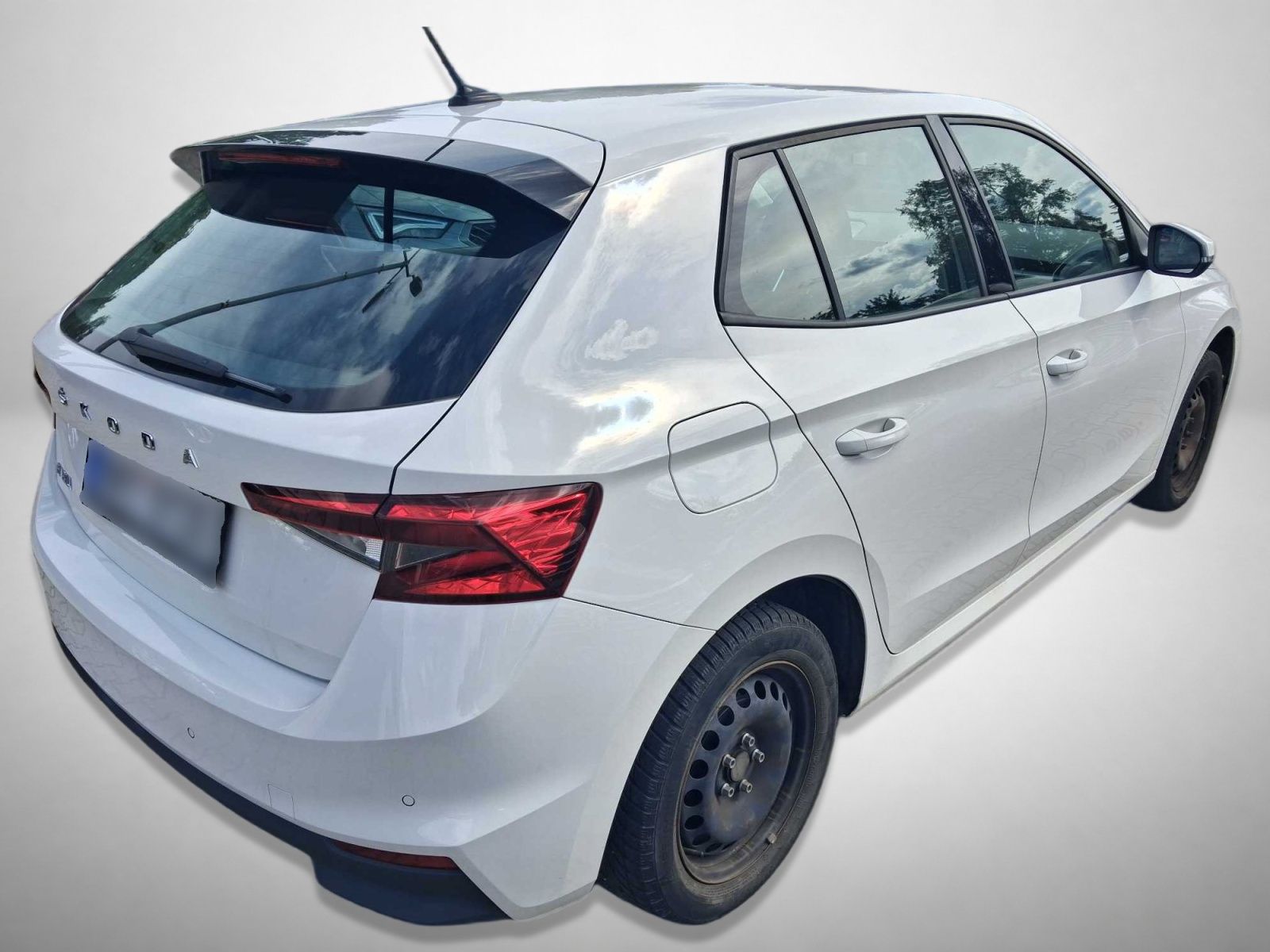 Škoda Fabia, 1.0 TSI, Ambition, ČR,1.maj - fotka 2