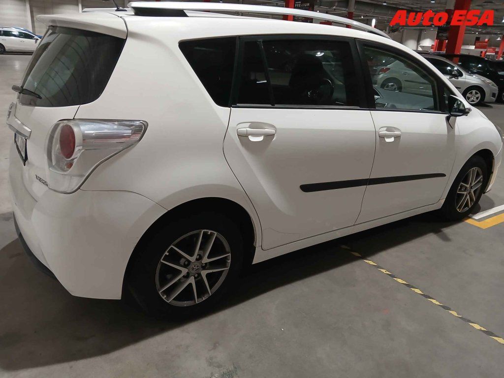 Toyota Verso, 1.6,ČR,servis.kniha - fotka 2