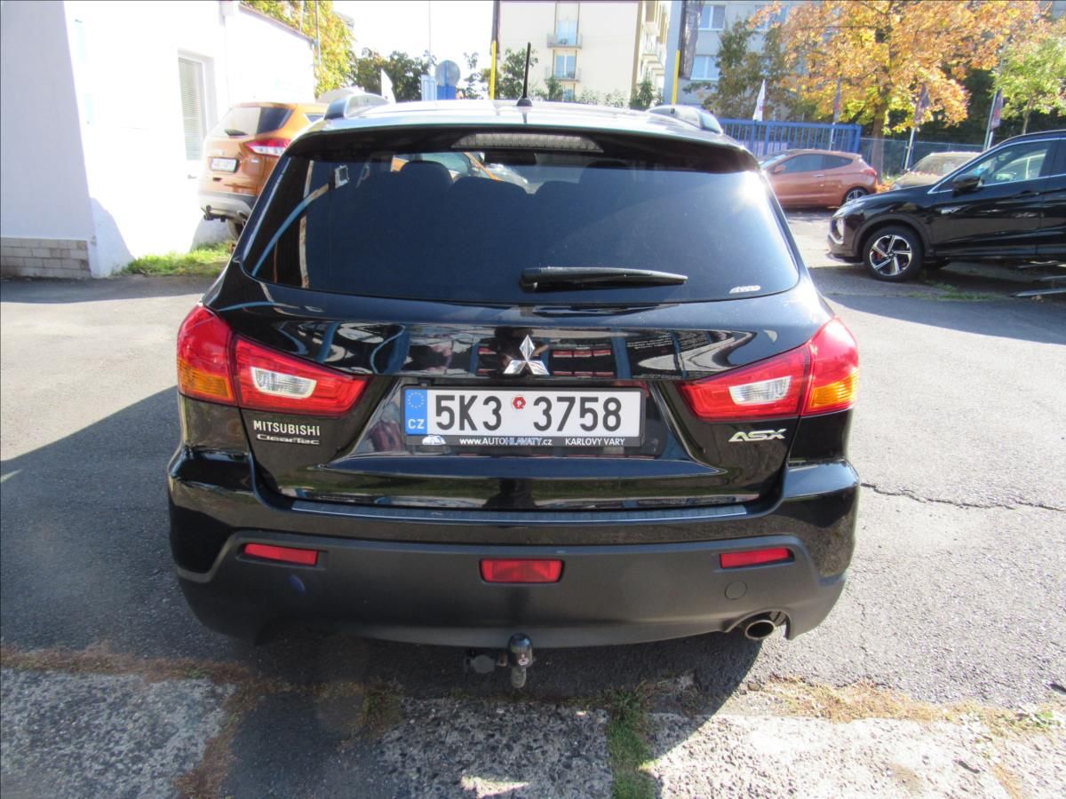 Mitsubishi ASX, 1,8 DI-D 110kW 4x4 - fotka 5