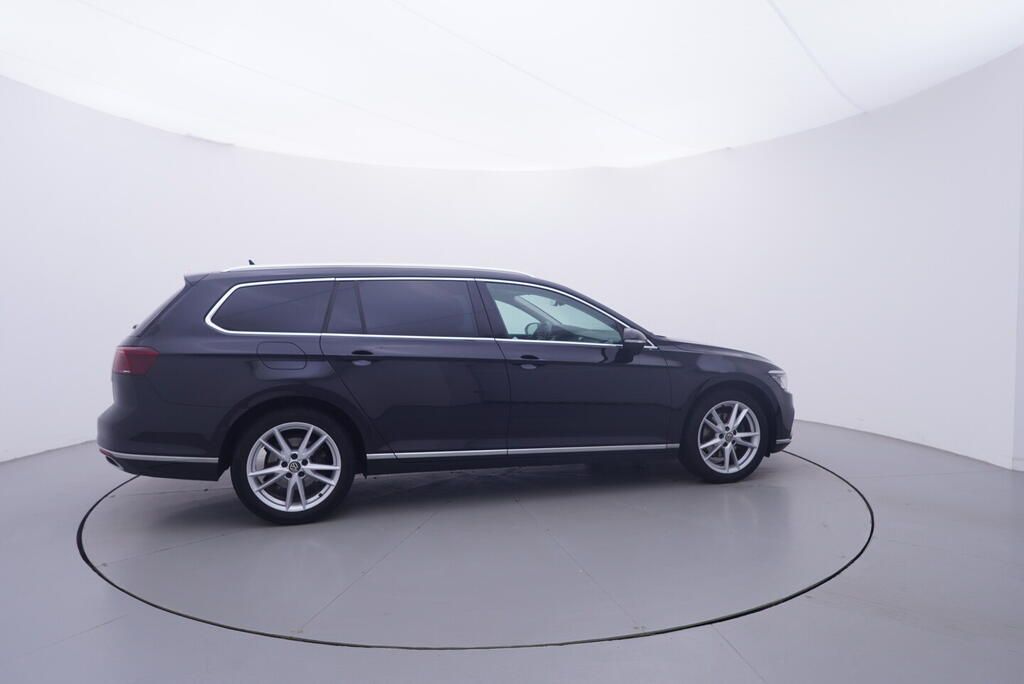 Volkswagen Passat, Highline 2.0 TDI 110 kW - fotka 6