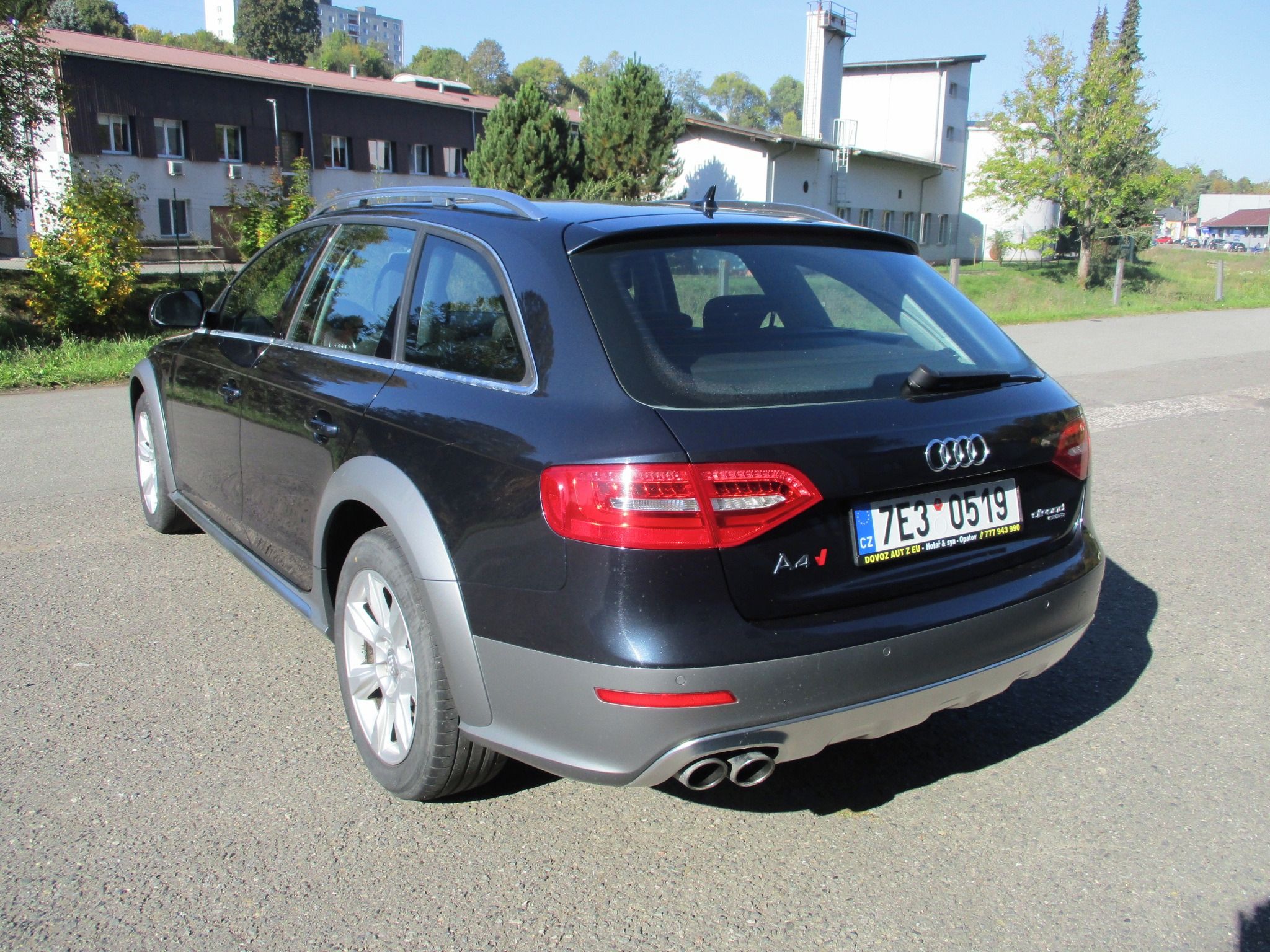 Audi A4 allroad, 2.0 TDi - 4x4 - fotka 3