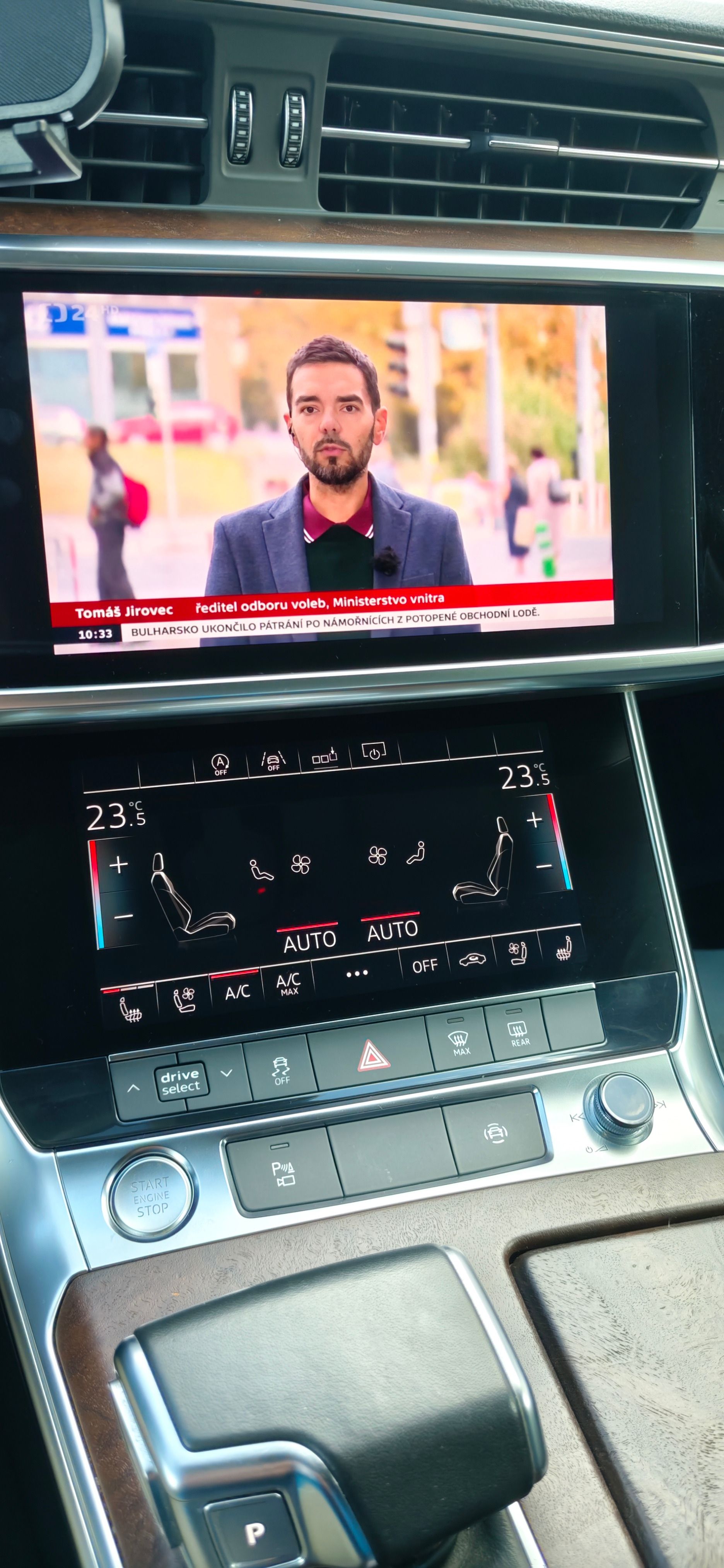 Audi A6 Avant, 55 TFSI  - TV, dřeběný interie - fotka 4