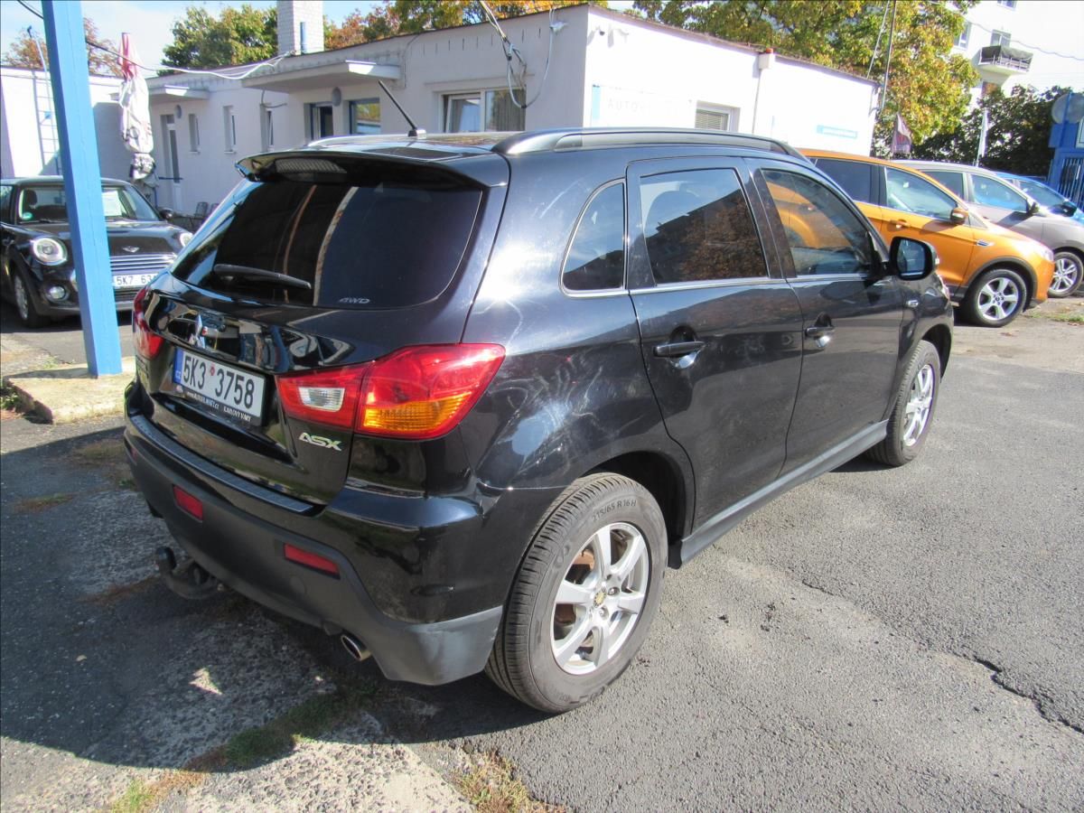 Mitsubishi ASX, 1,8 DI-D 110kW 4x4 - fotka 6